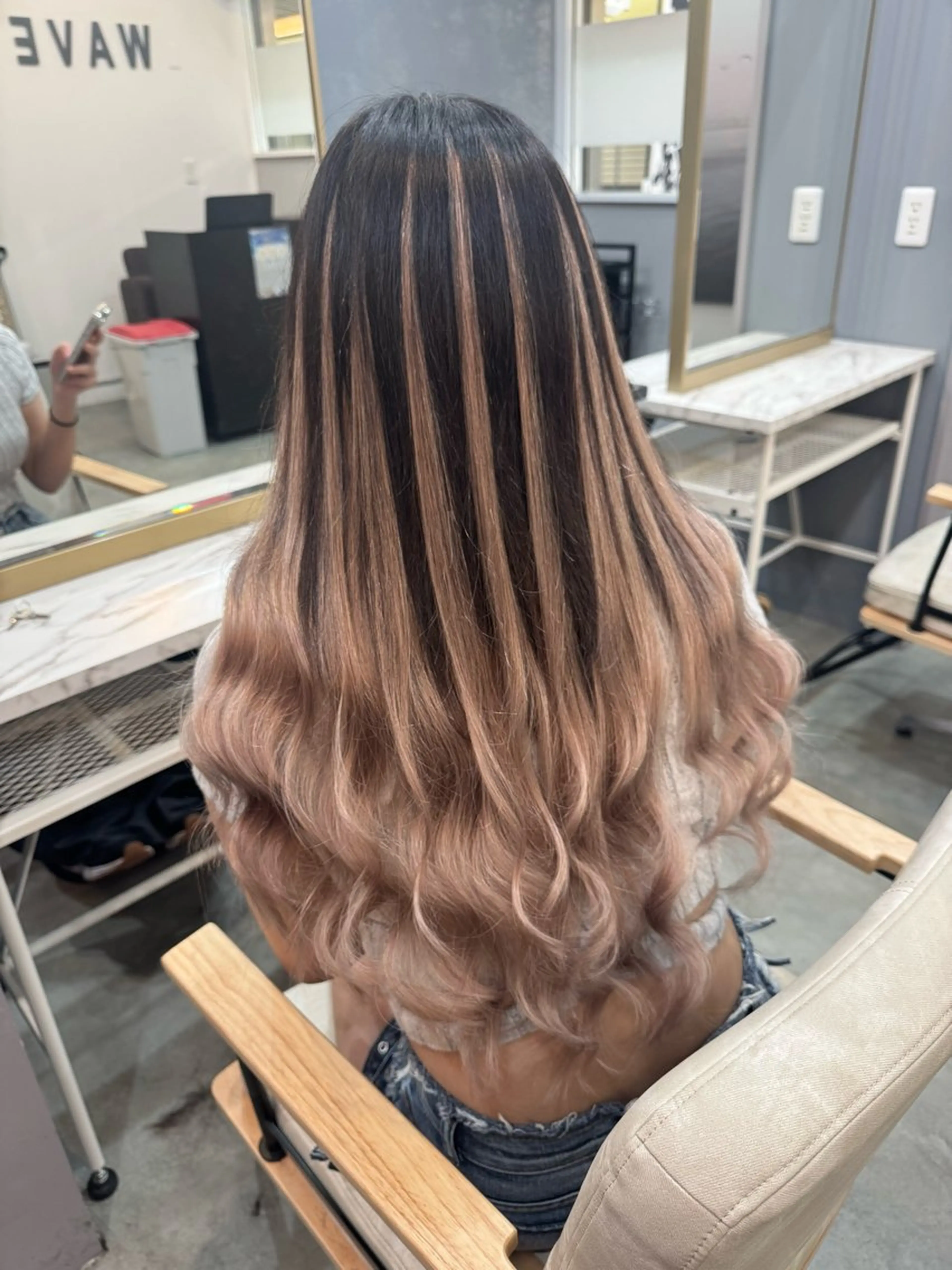 ロング シールエクステ エクステ レイヤーカット カット エクステ 多田 悦淳のヘアスタイル