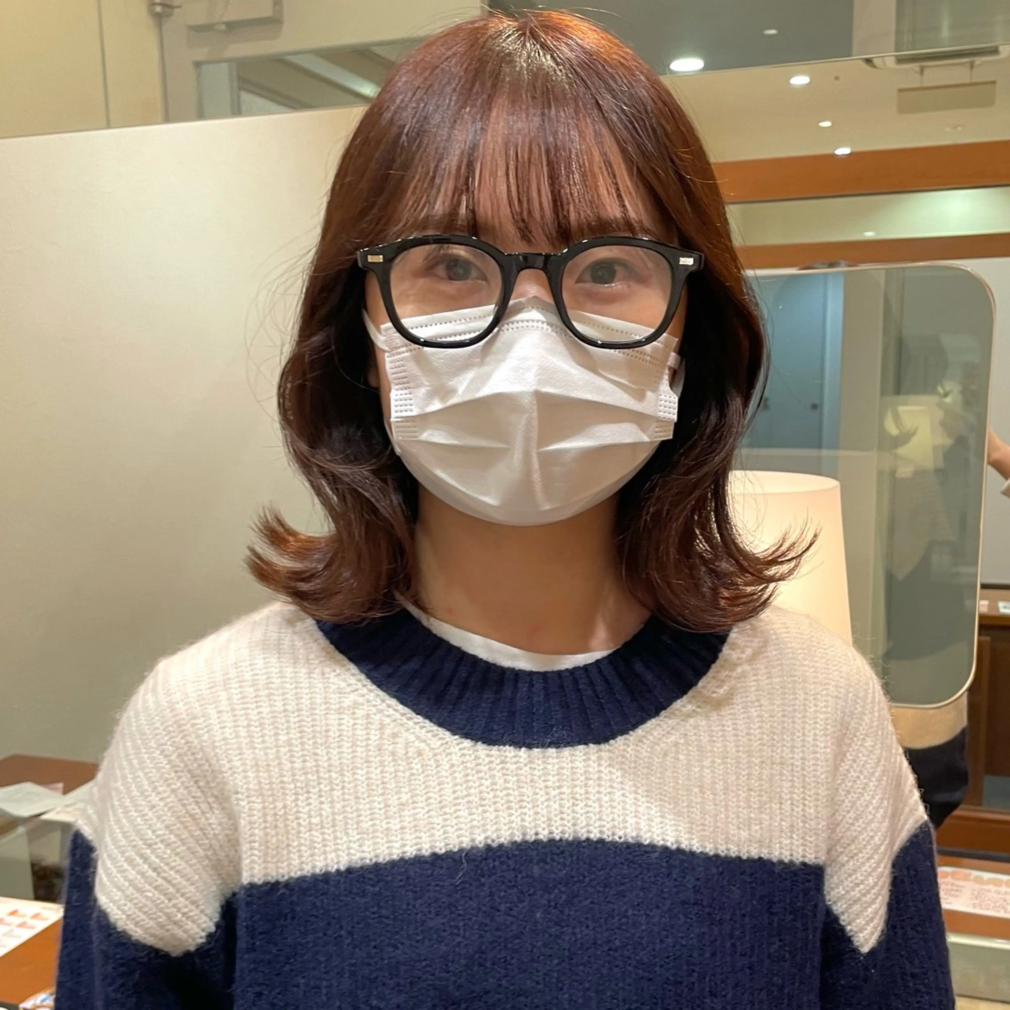 ミディアム くびれヘア カット トリートメント 熊川 愛理のヘアスタイル