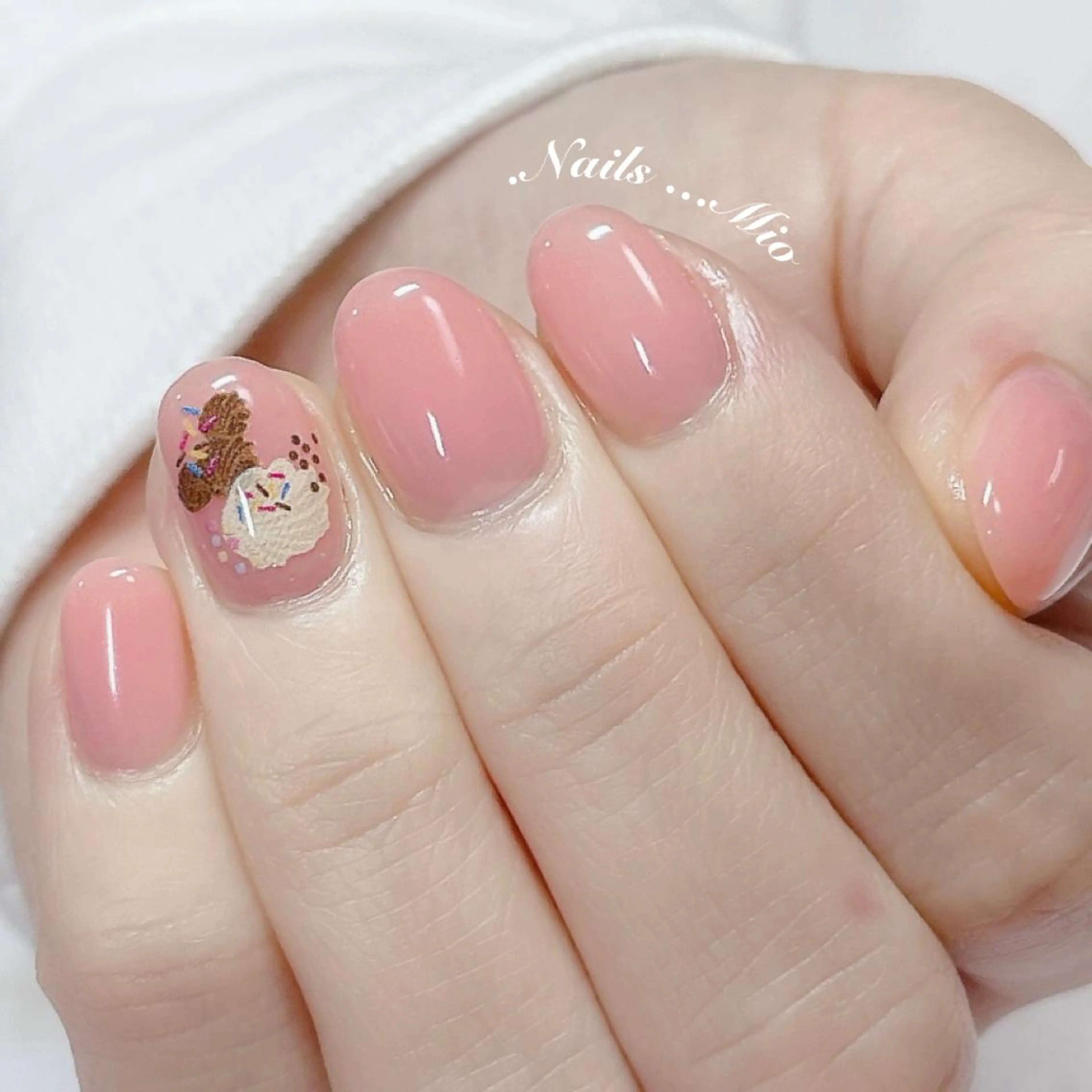 ネイル ジェルネイル ワンカラーネイル バレンタイン .Nails Mio 赤羽西ネイルサロンのネイルデザイン