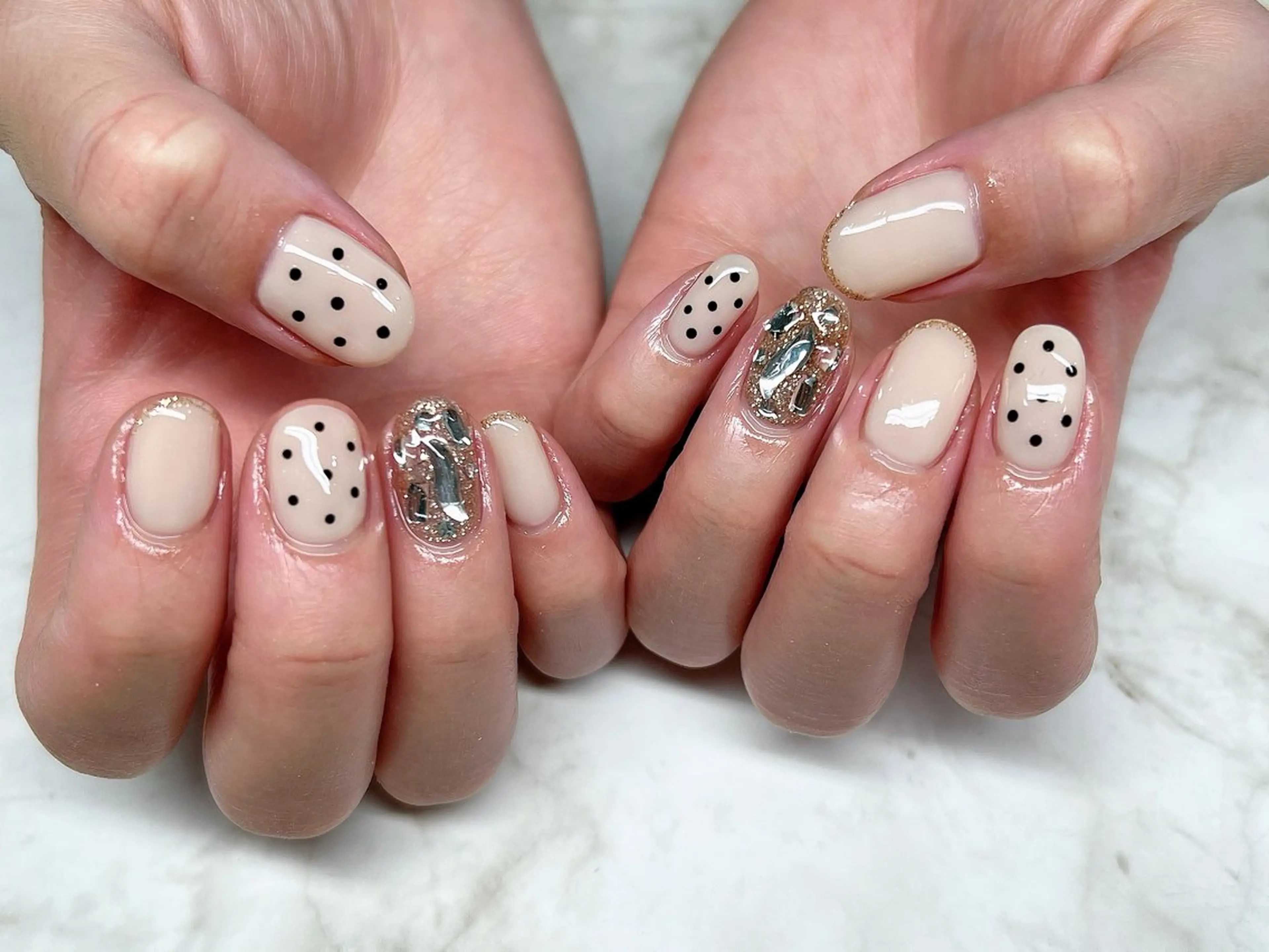 ミディアム ハンドネイル NailSalon MAHINAのネイルデザイン