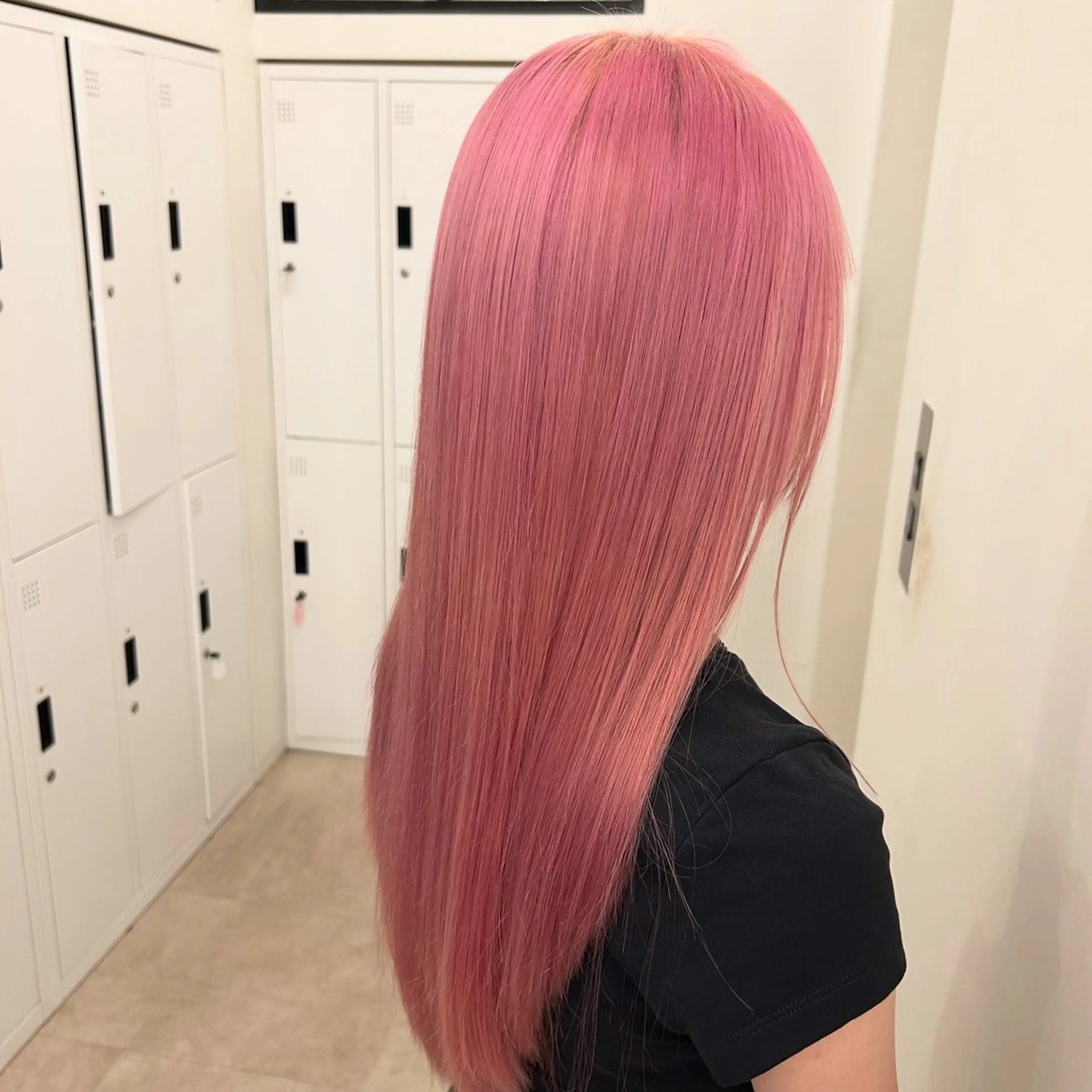 ロング サラツヤ縮毛 矯正✨meguのヘアスタイル