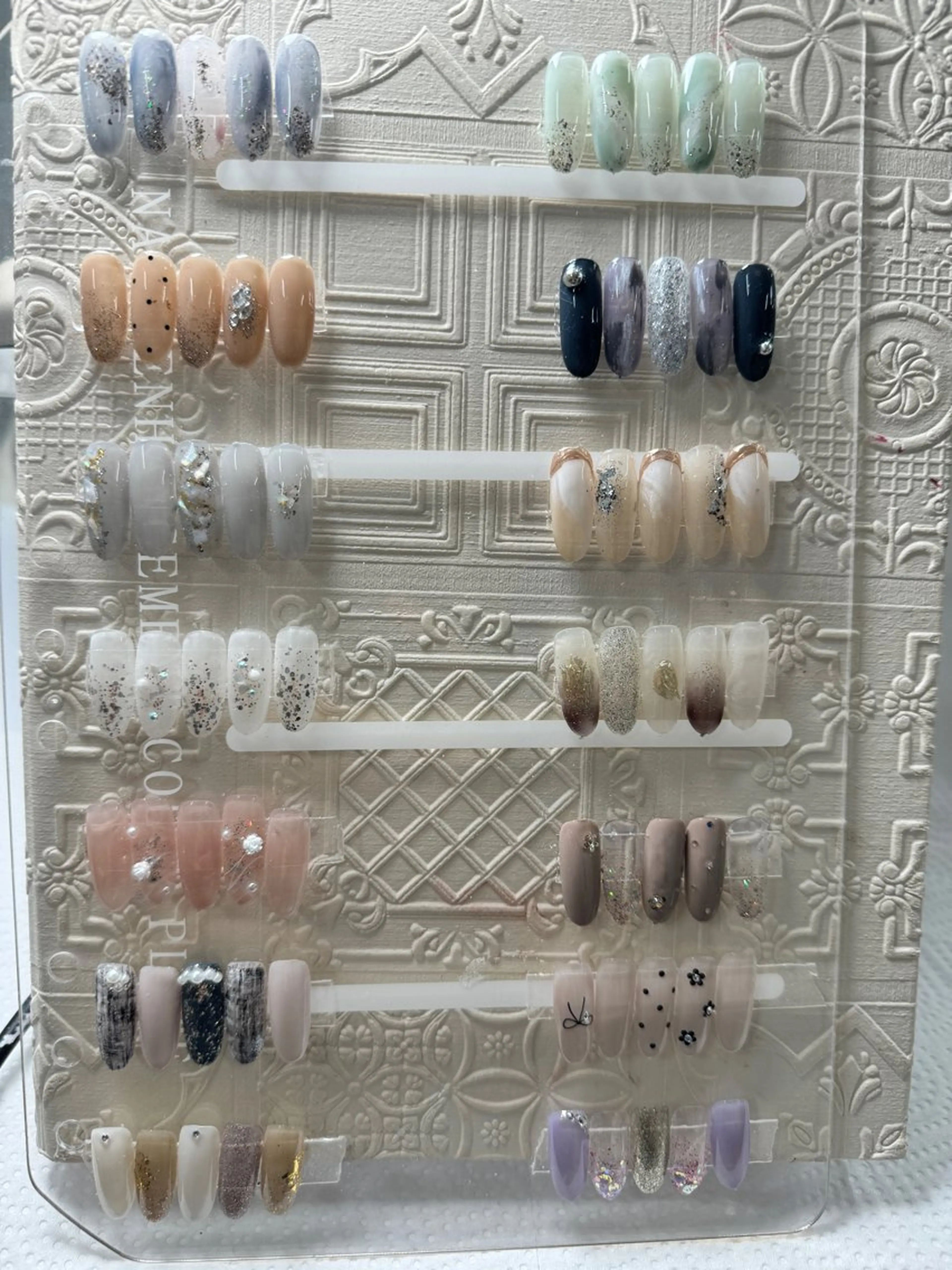 ネイル オーロラネイル チークネイル 長さ出し フットネイル フレンチネイル ハンドネイル ハンドケア Nail&Eyela sh Nanaのネイルデザイン