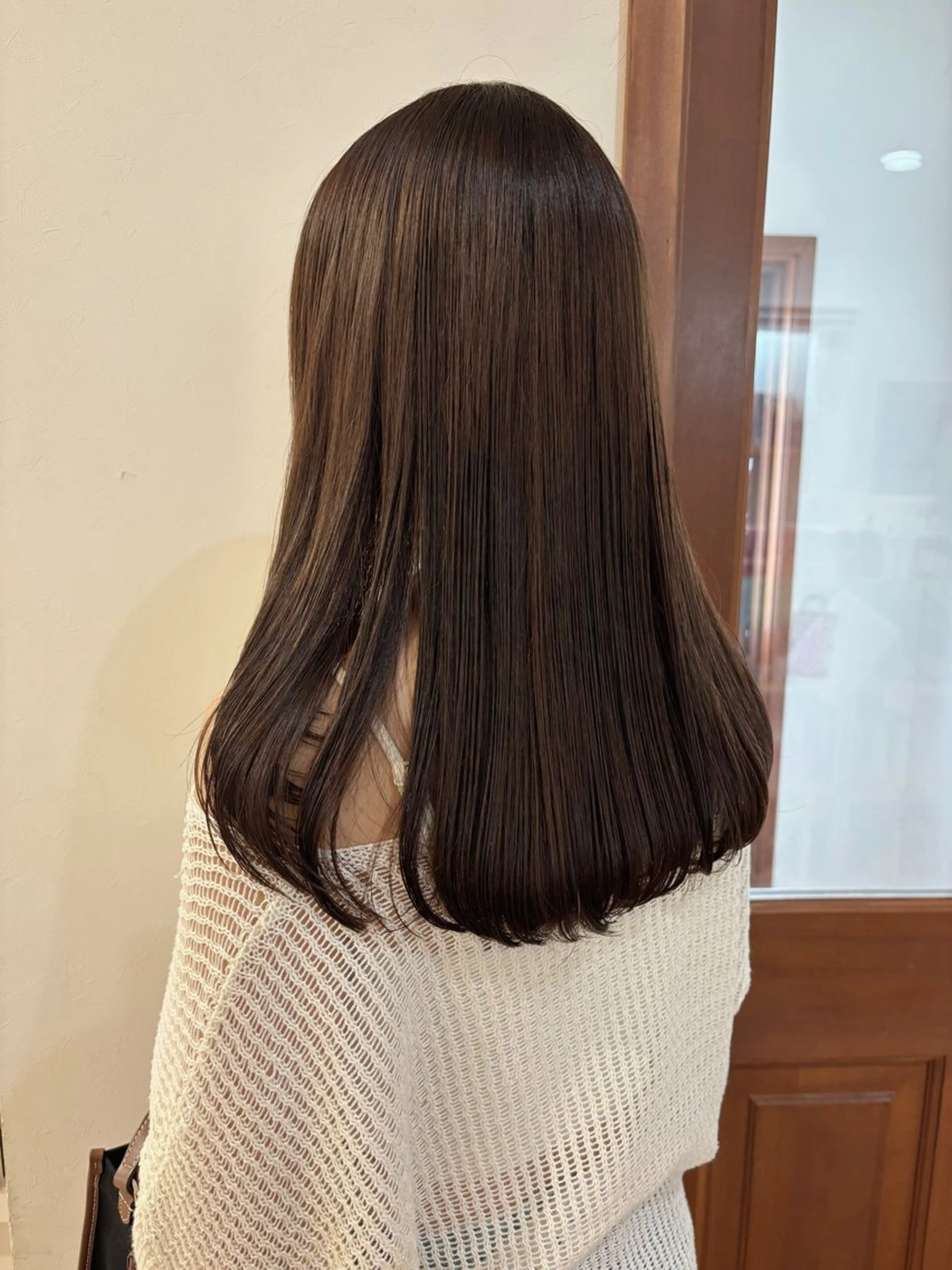 セミロング カラー ブラウンカラー 透明感カラー マロンブラウン 髪質改善 ヘアカラー トリートメント 吉田 千洸のヘアスタイル