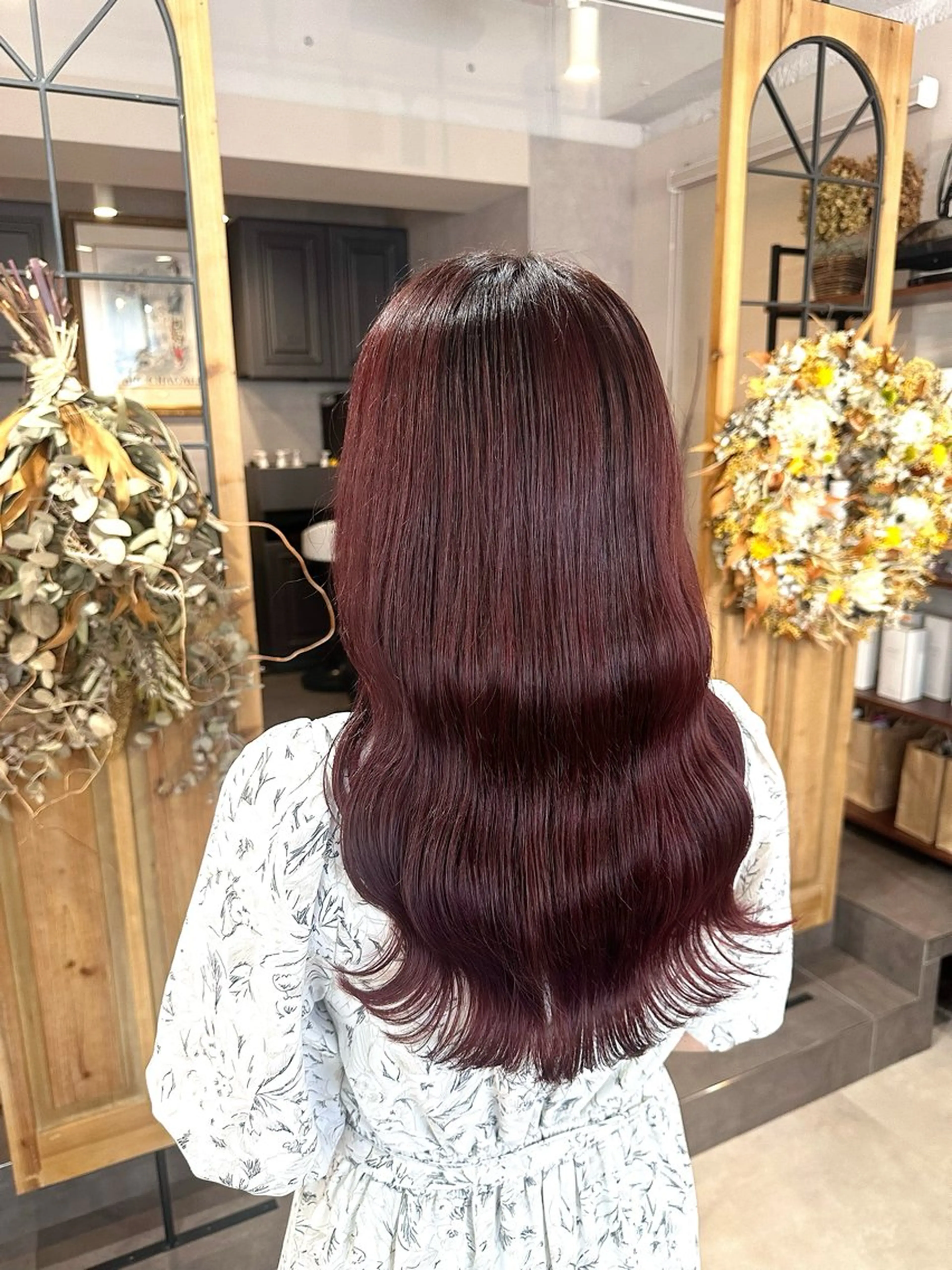 ロング カラー ヘアアレンジ カシス レッドカラー ヘアカラー トリートメント Nizihair / Mizuki.*✿のヘアスタイル