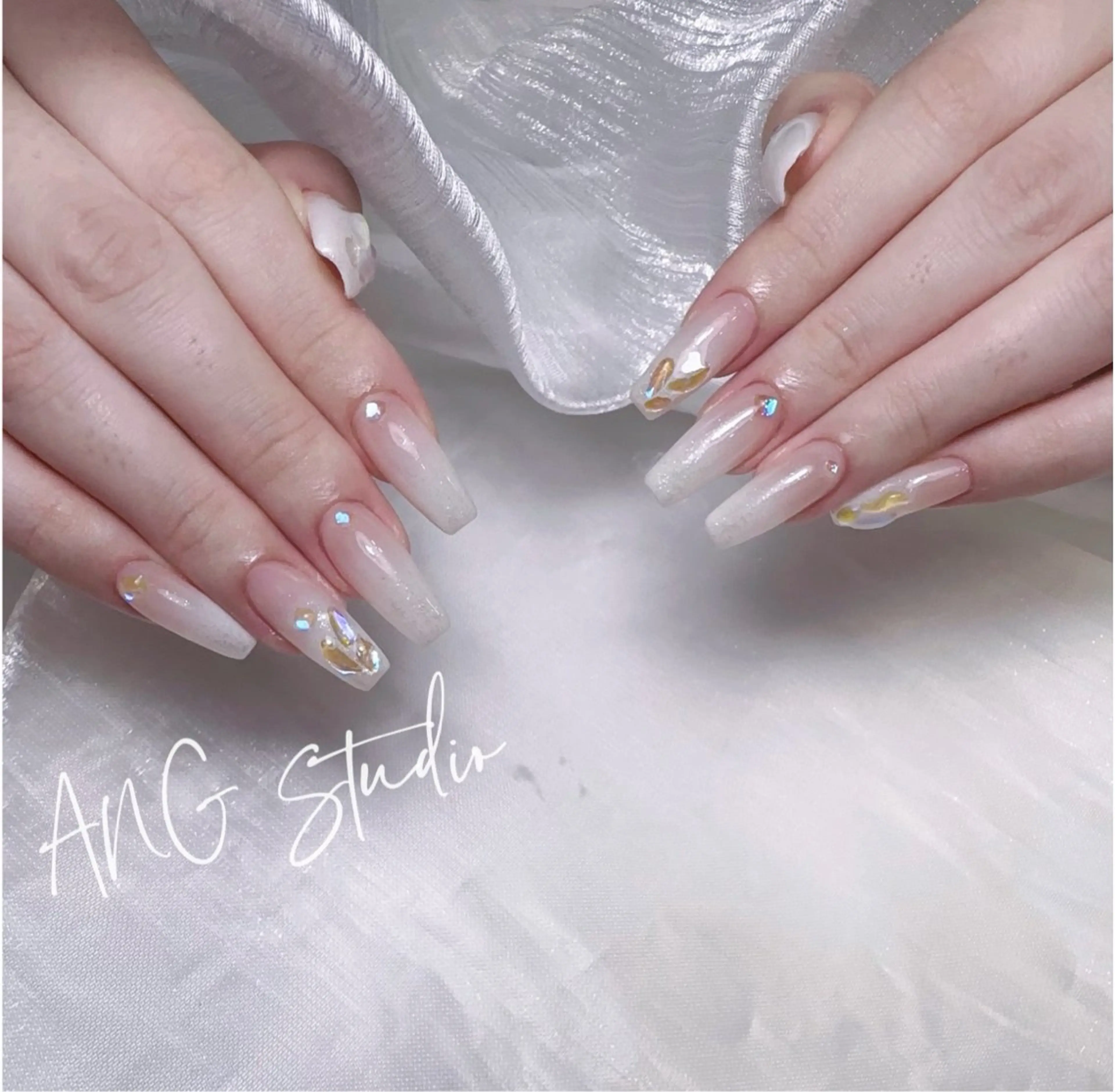 ネイル ハンドネイル ハンドケア ANG Studioのネイルデザイン