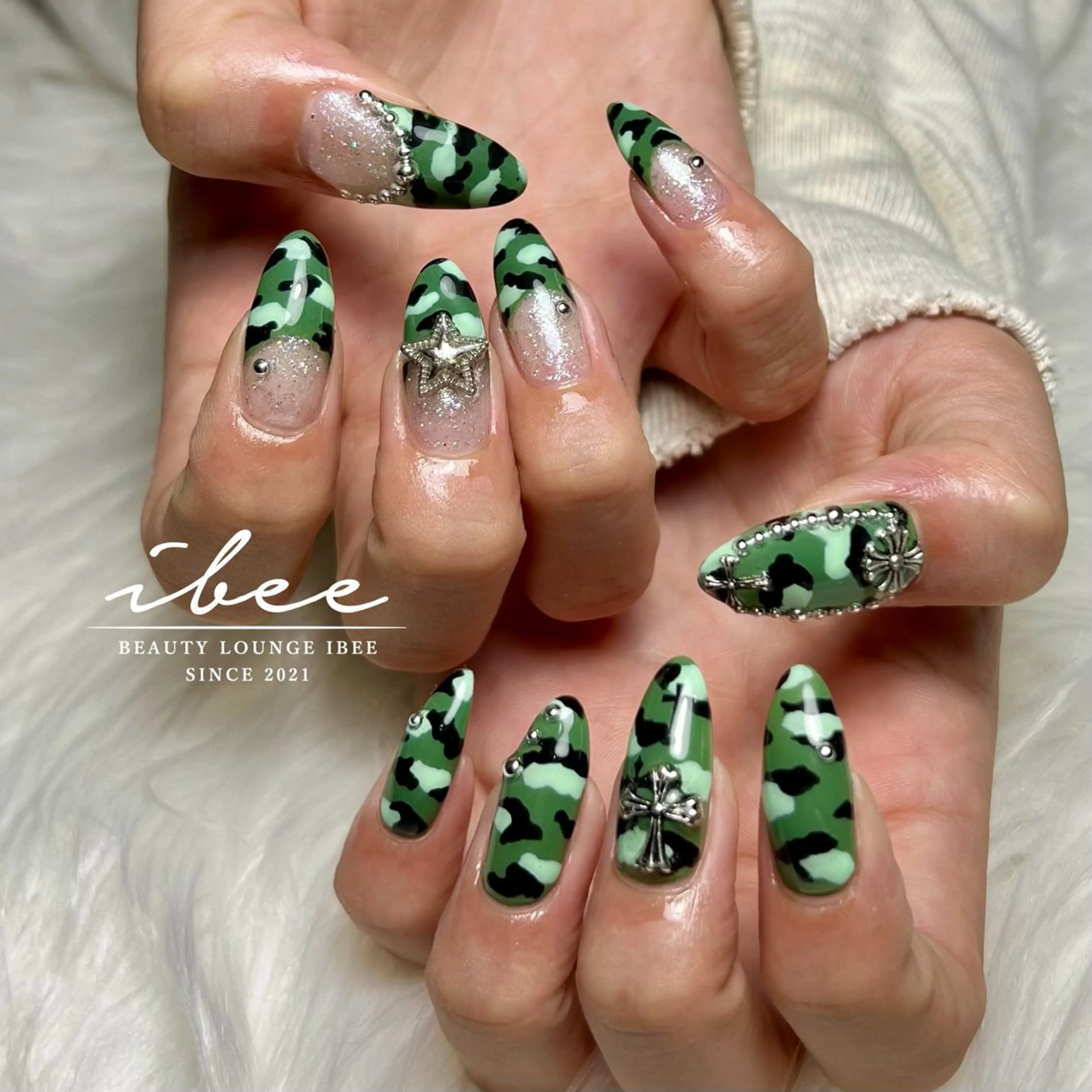 ネイル ハンドネイル ibee nail 🤍yumiのネイルデザイン