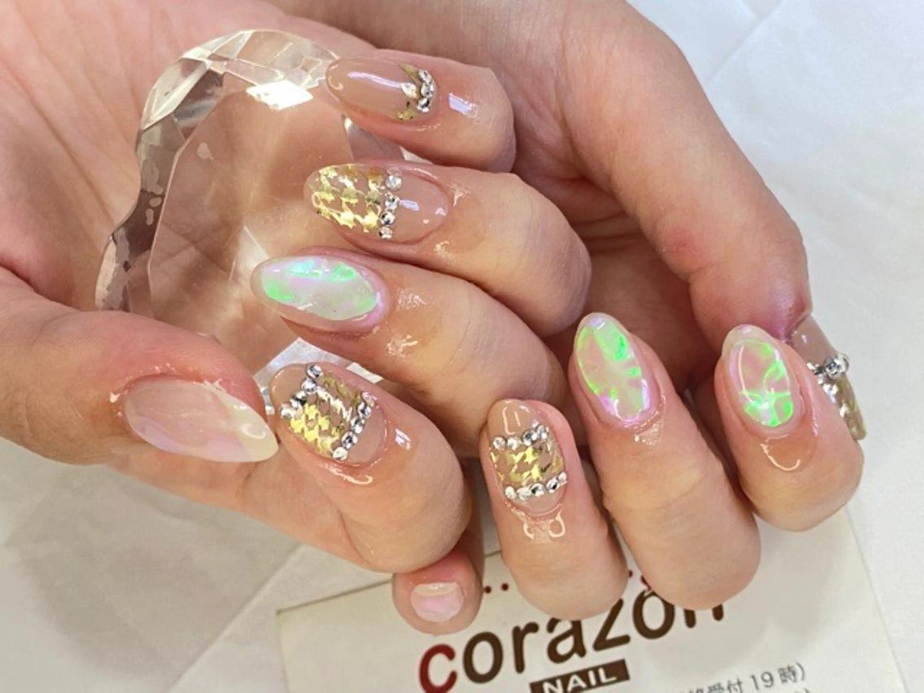 ネイル アートネイル 氷ネイル・うるうるネイル キラキラネイル corazon所属・ネイリスト aicoのネイルデザイン