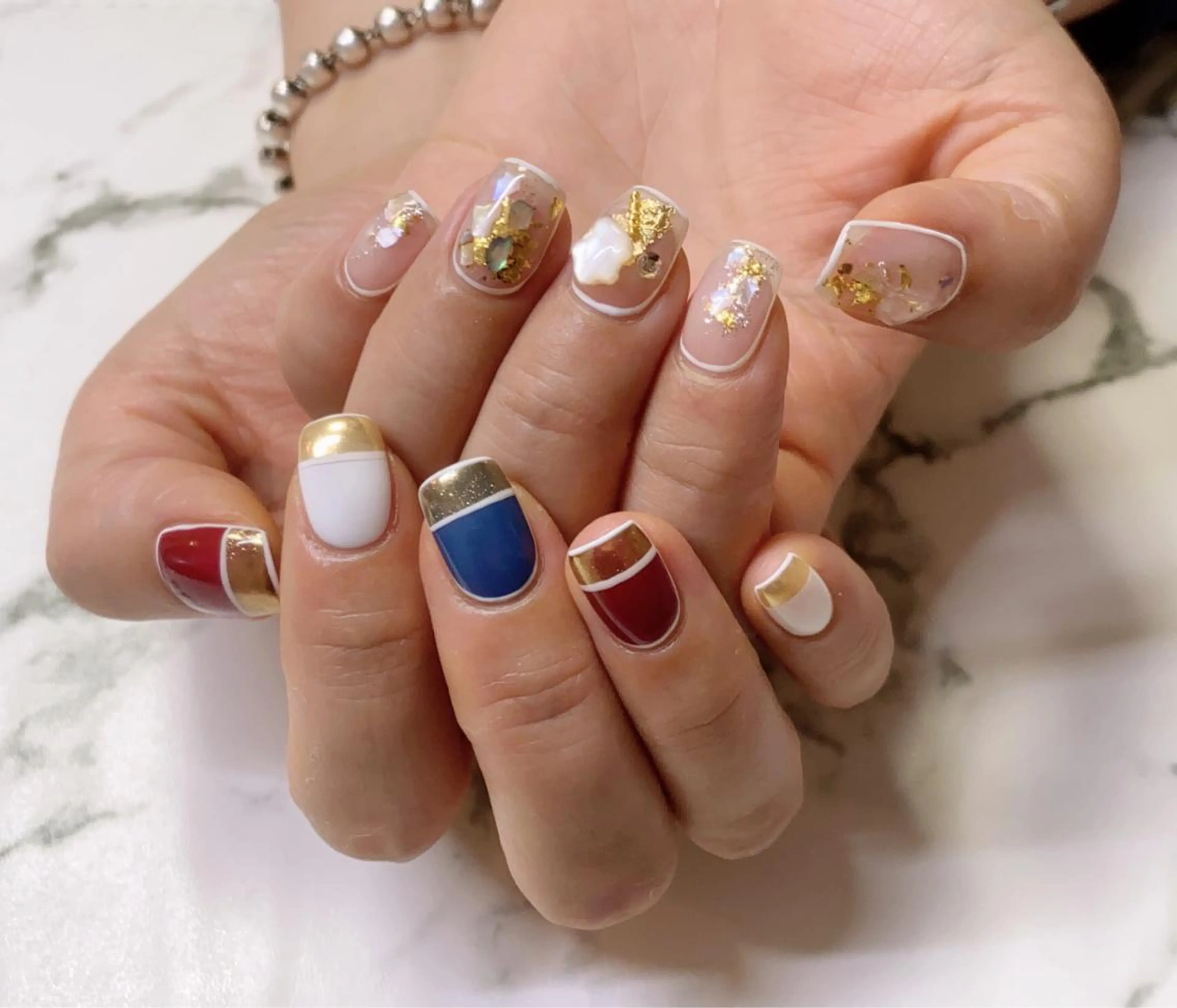 ロング カラー ネイル Q Free nailsのネイルデザイン