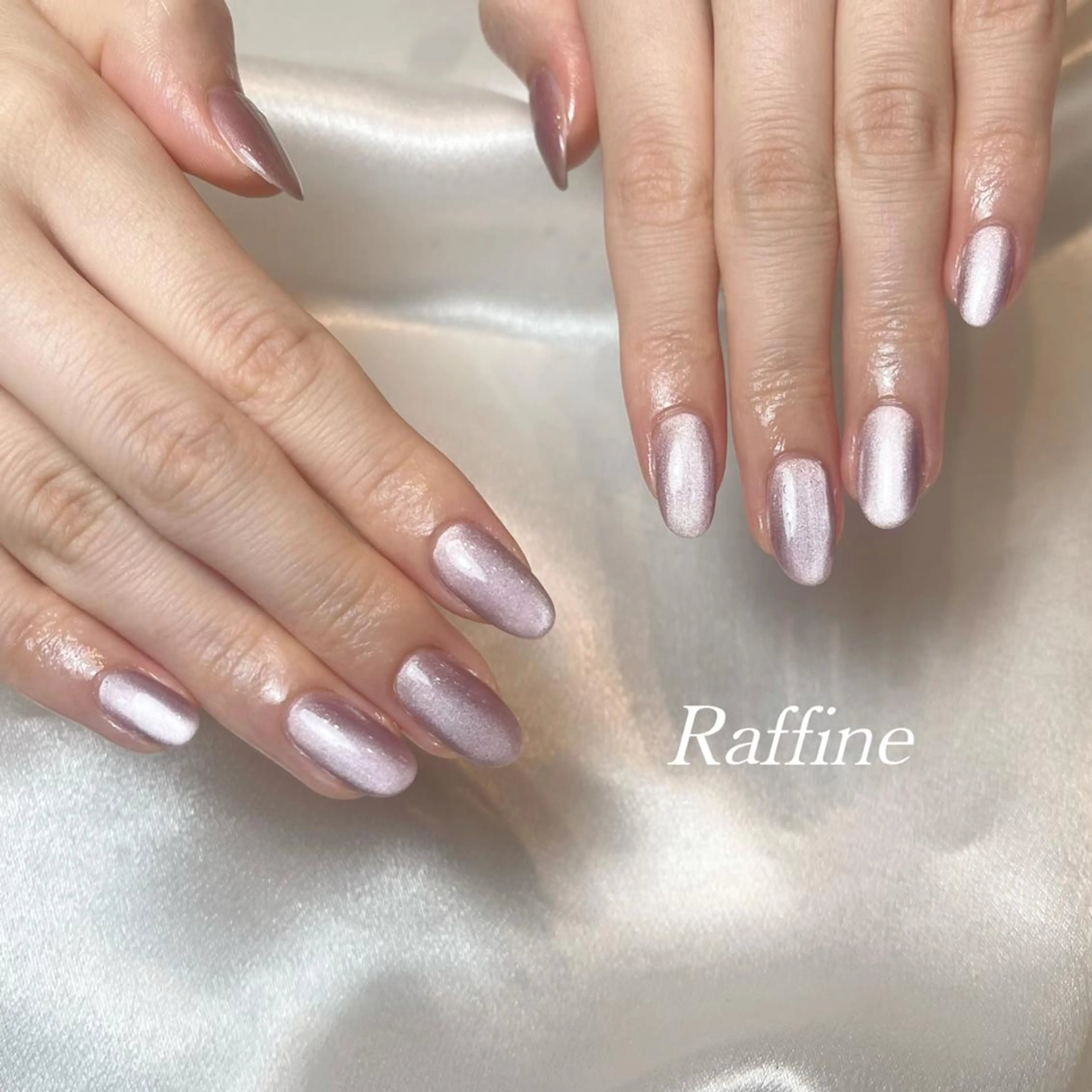 ネイル ハンドネイル RAFFINE 月🦋🩵のネイルデザイン