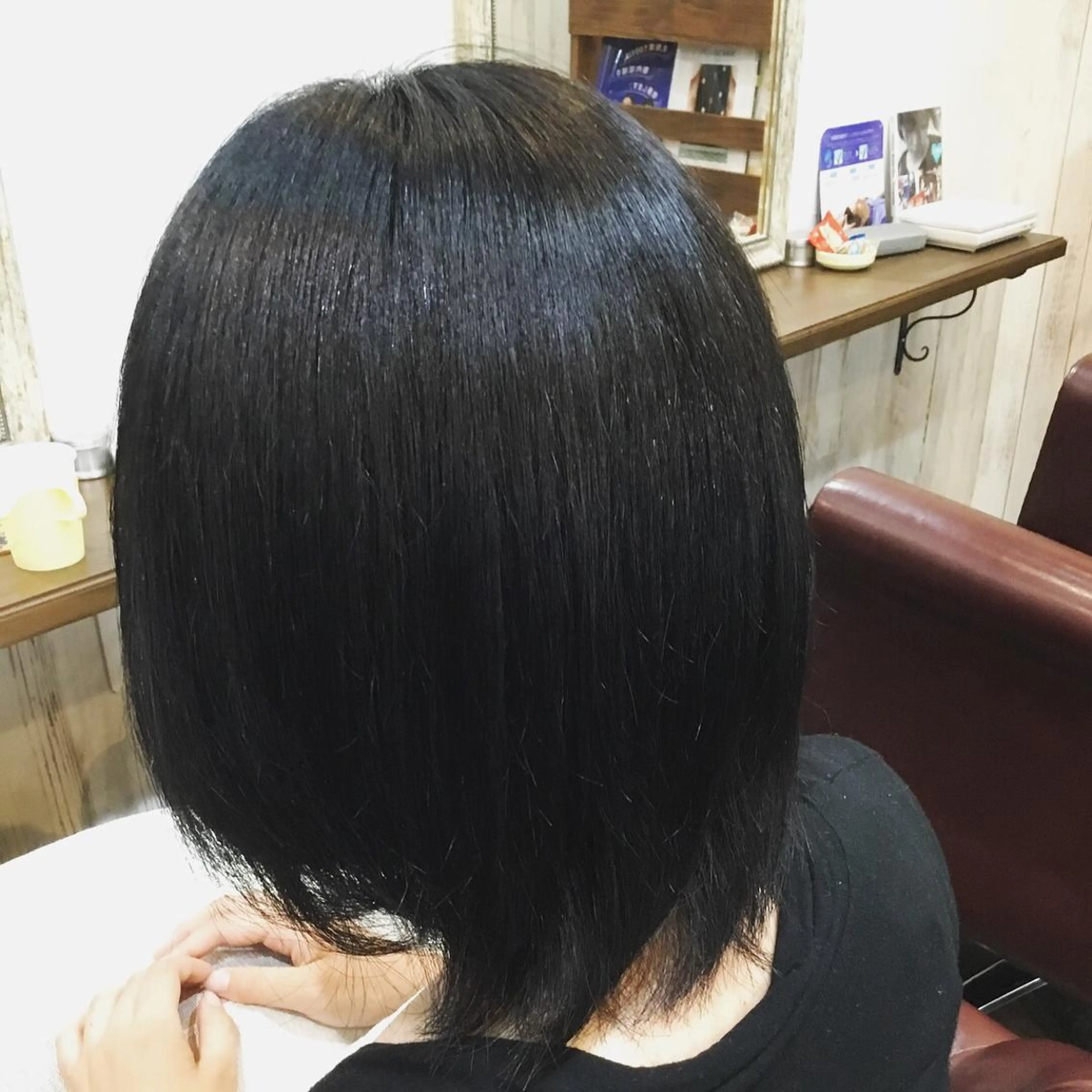 ミディアム 金崎 新吾のヘアスタイル