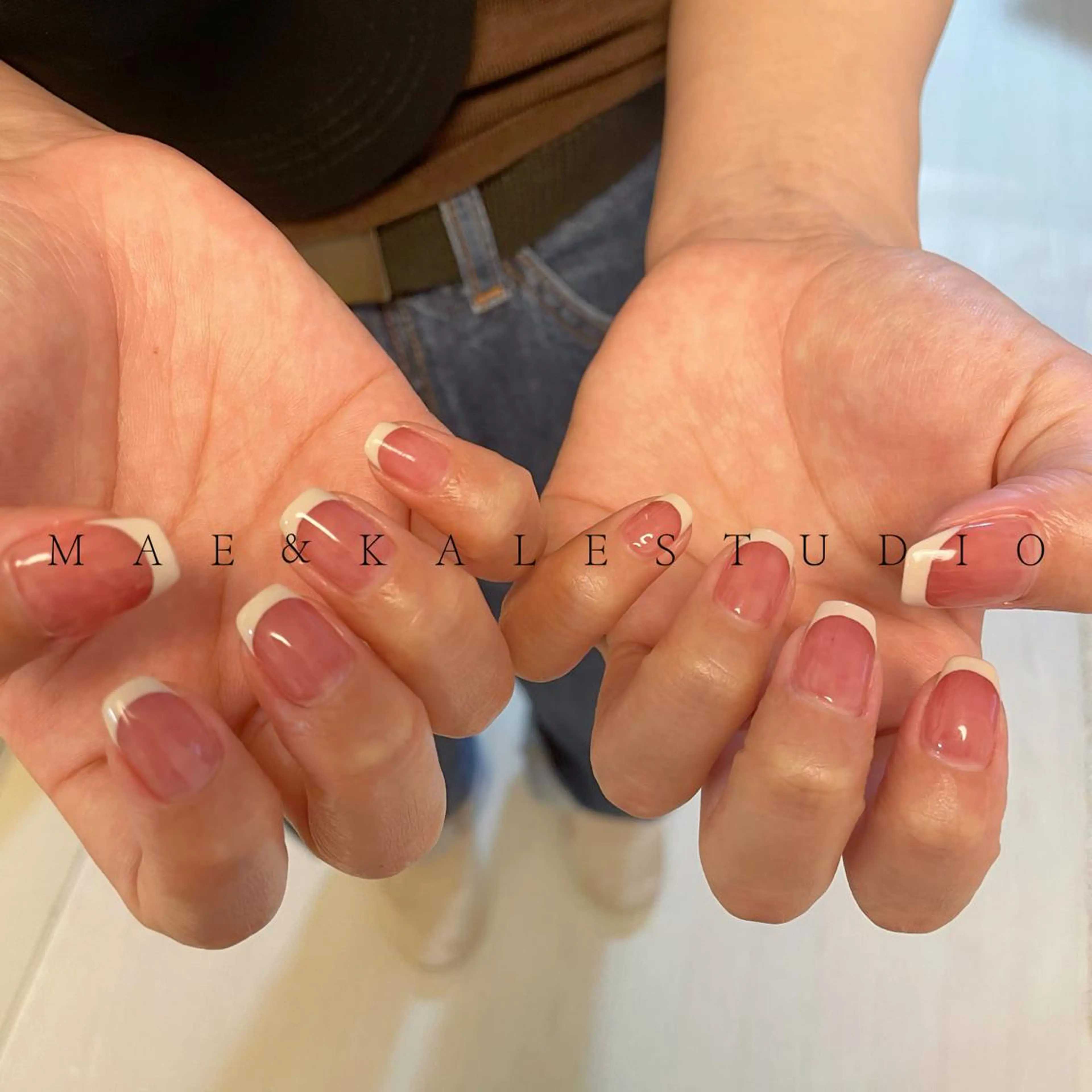 ネイル フレンチネイル MAE&KALE STUDIOのマツエク・マツパデザイン