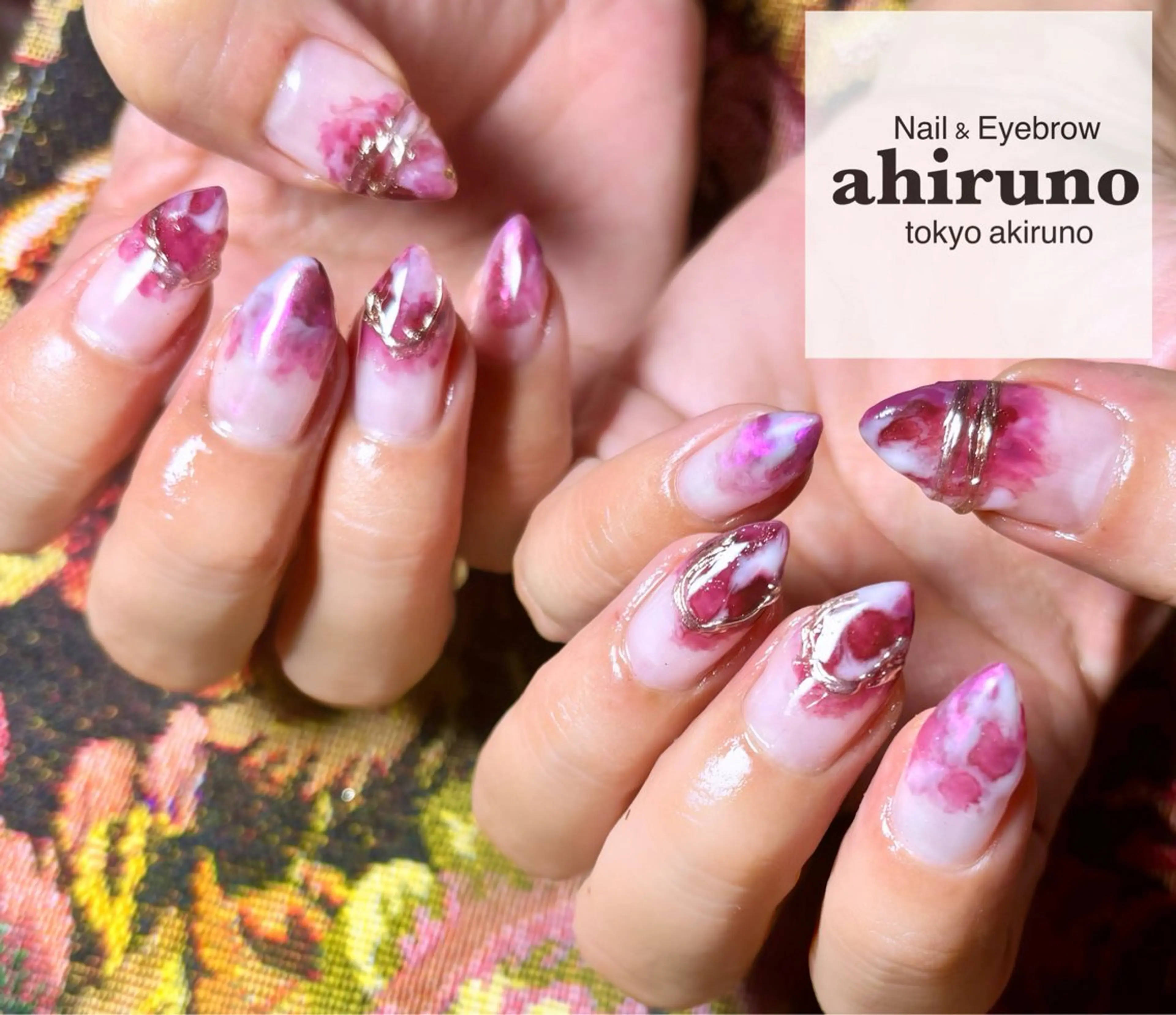 ネイル ボルドー ミラーネイル ニュアンスネイル 赤色 冬ネイル ａｈｉｒｕｎｏ ✿ ｙｕiのネイルデザイン