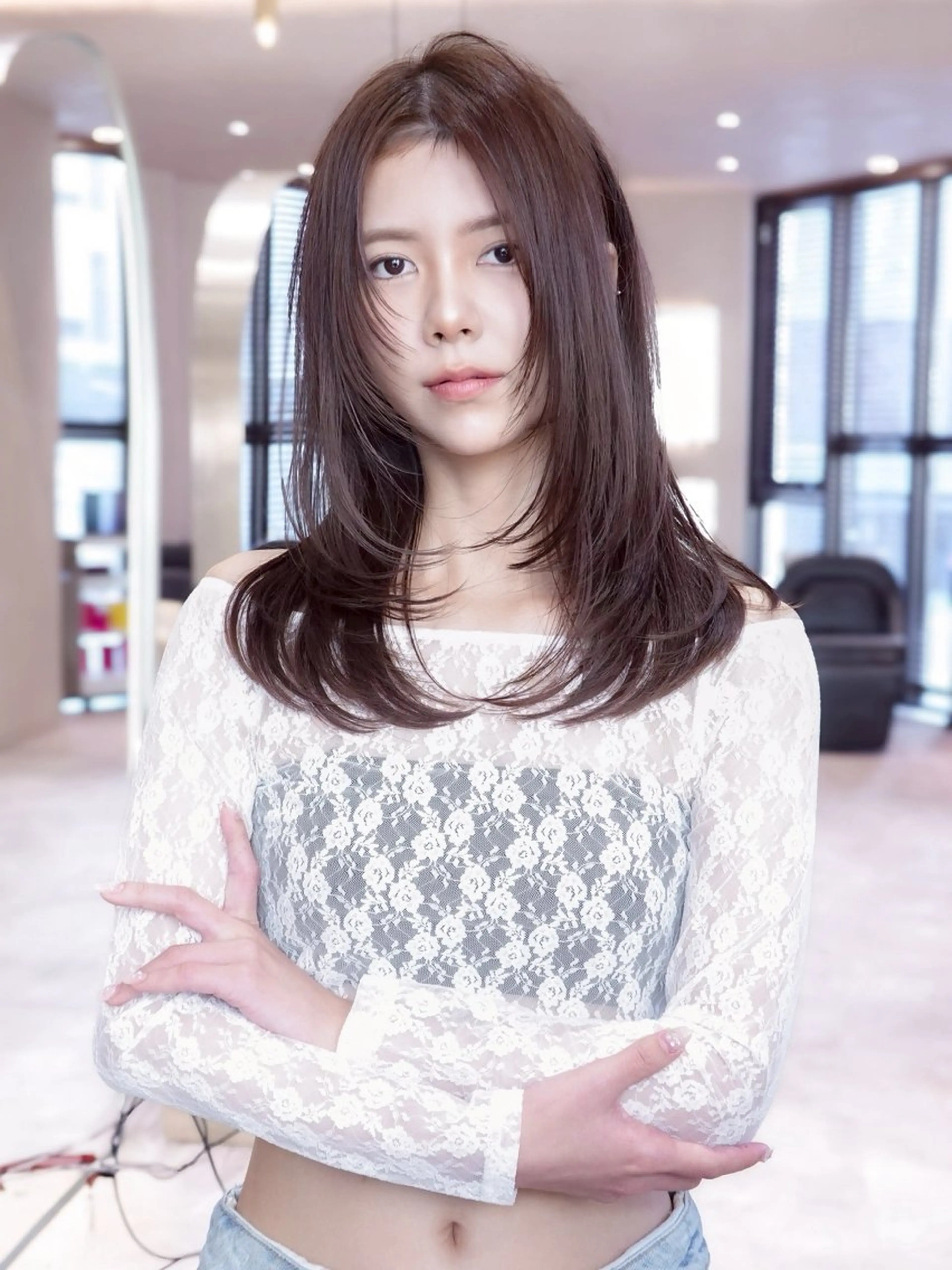 ロング カラー レイヤーカット ロング カット 渋谷/切りっぱなし レイヤー/ブリーチのヘアスタイル