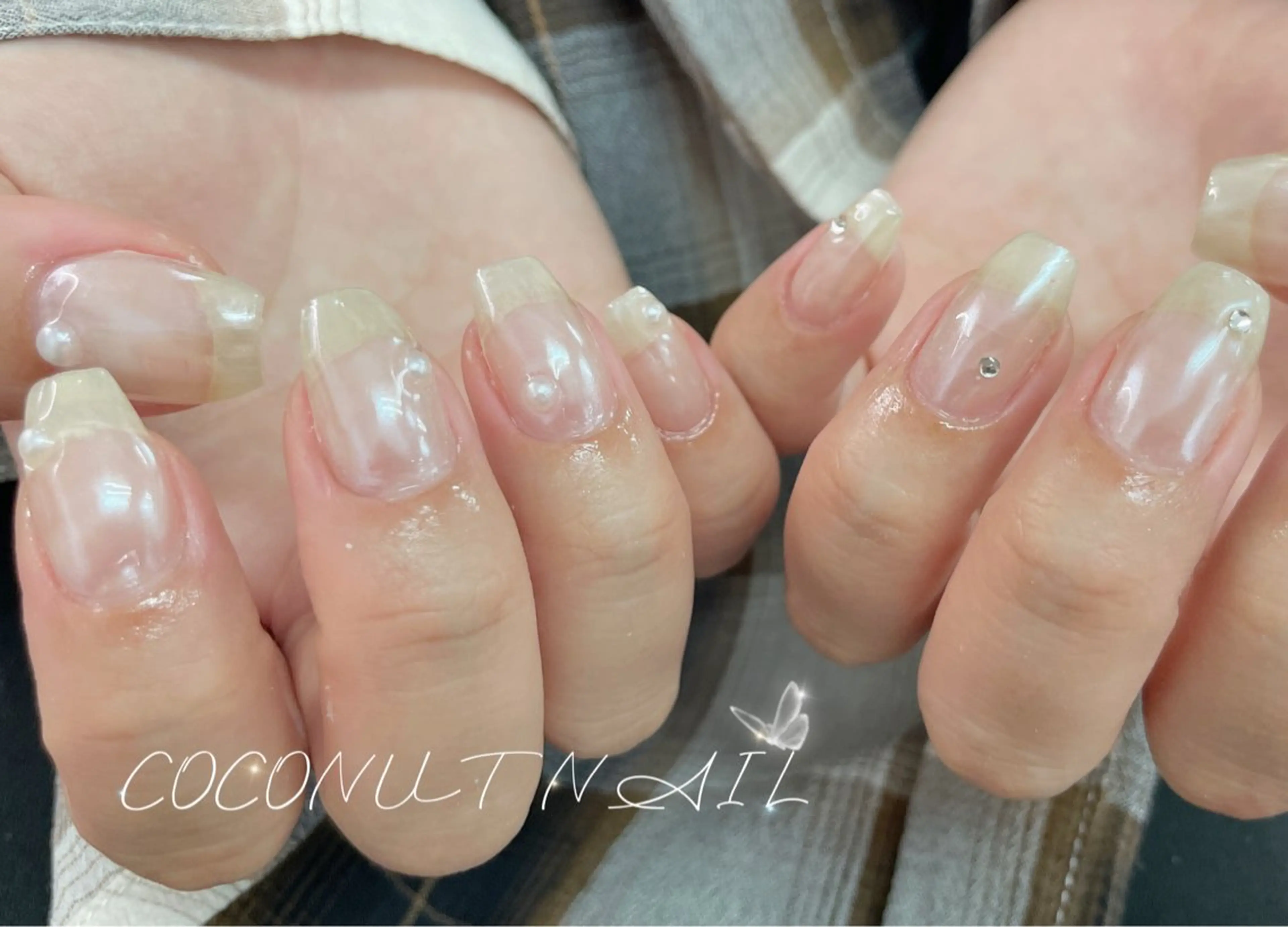 ネイル べっ甲ネイル フレンチネイル キラキラネイル マグネットネイル 大理石ネイル(マーブル) ハンドネイル 神田 ココナッツのネイルデザイン