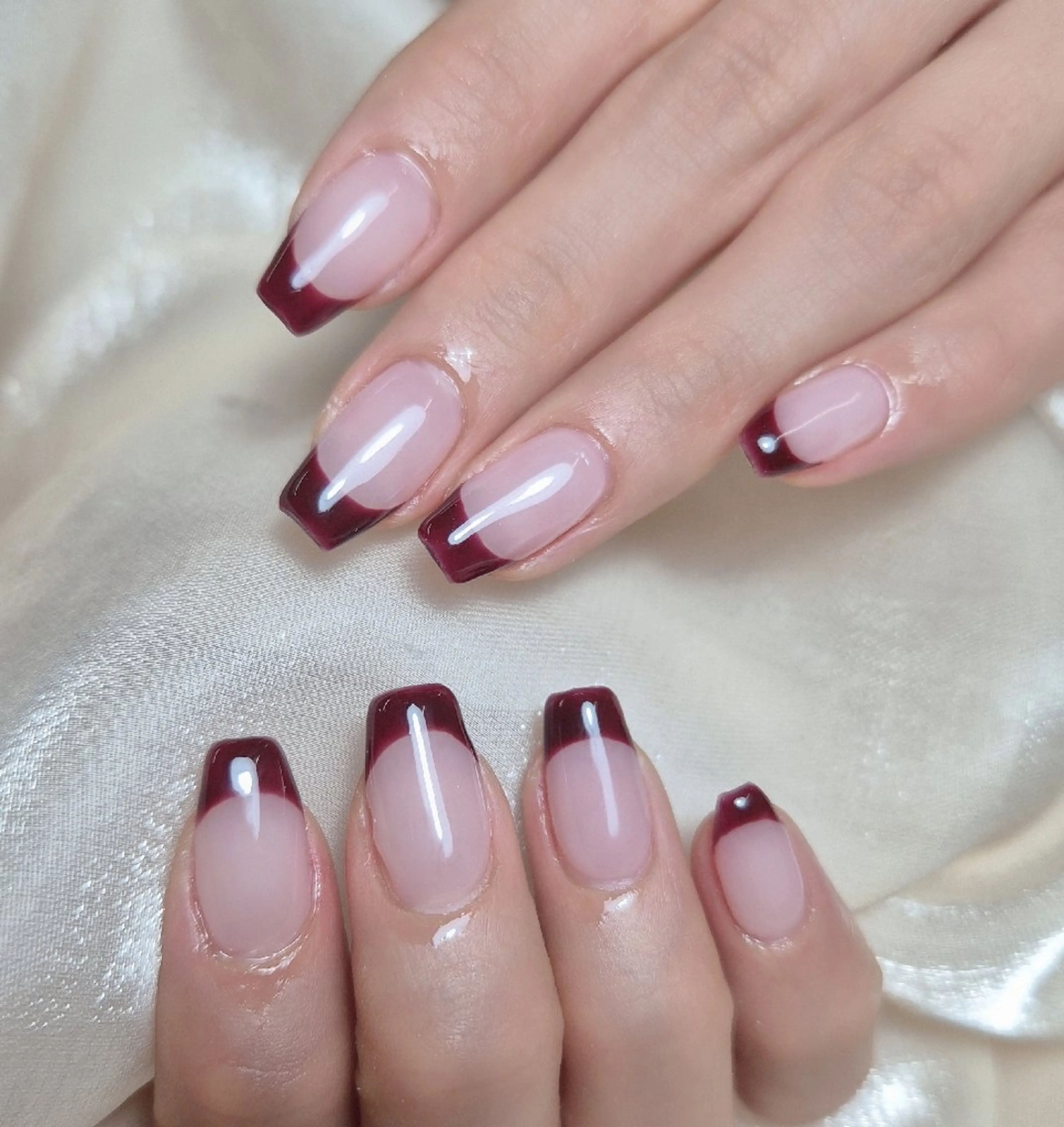 ネイル ハンドネイル LR.ONE リナのネイルデザイン