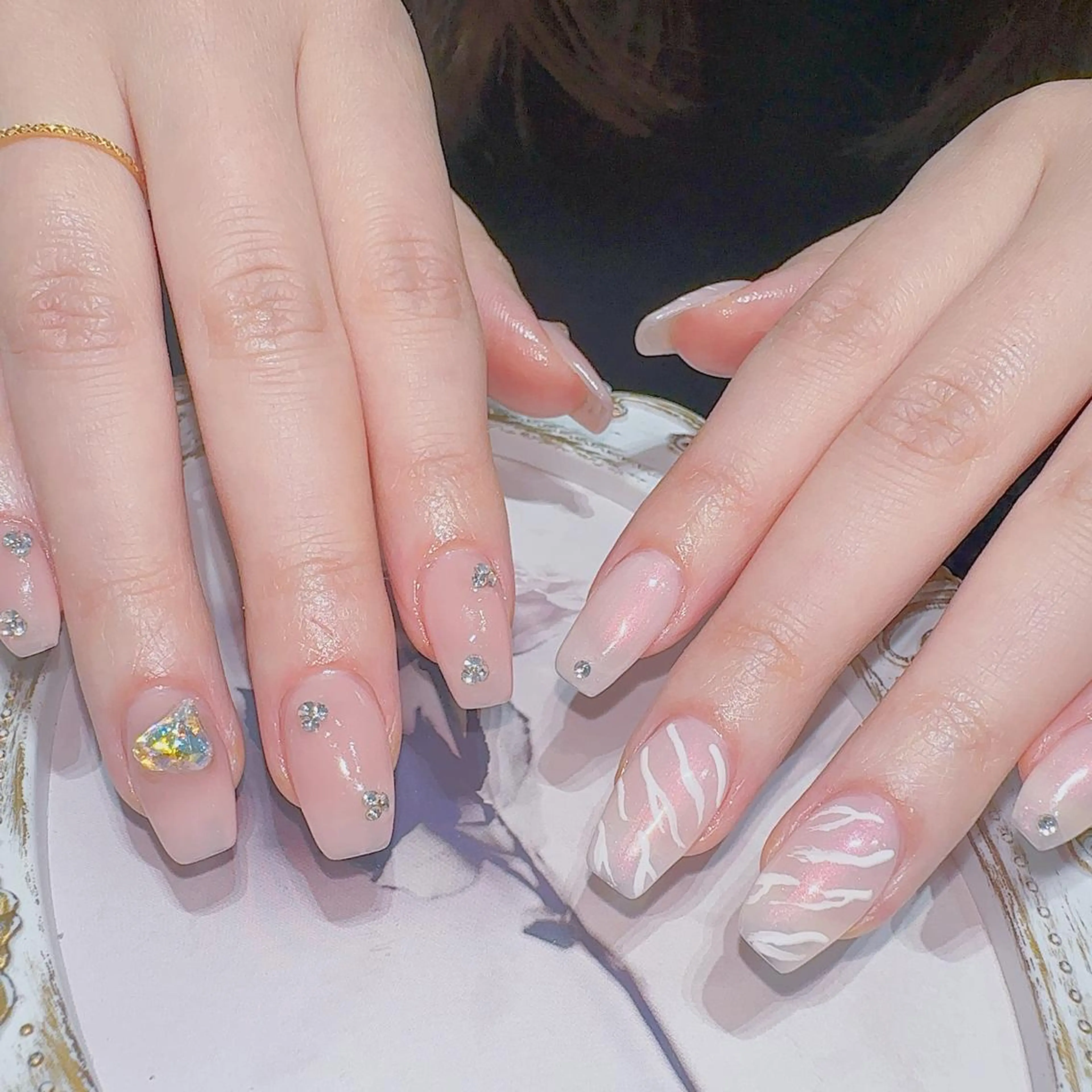 ネイル ハンドネイル Queens momoのネイルデザイン