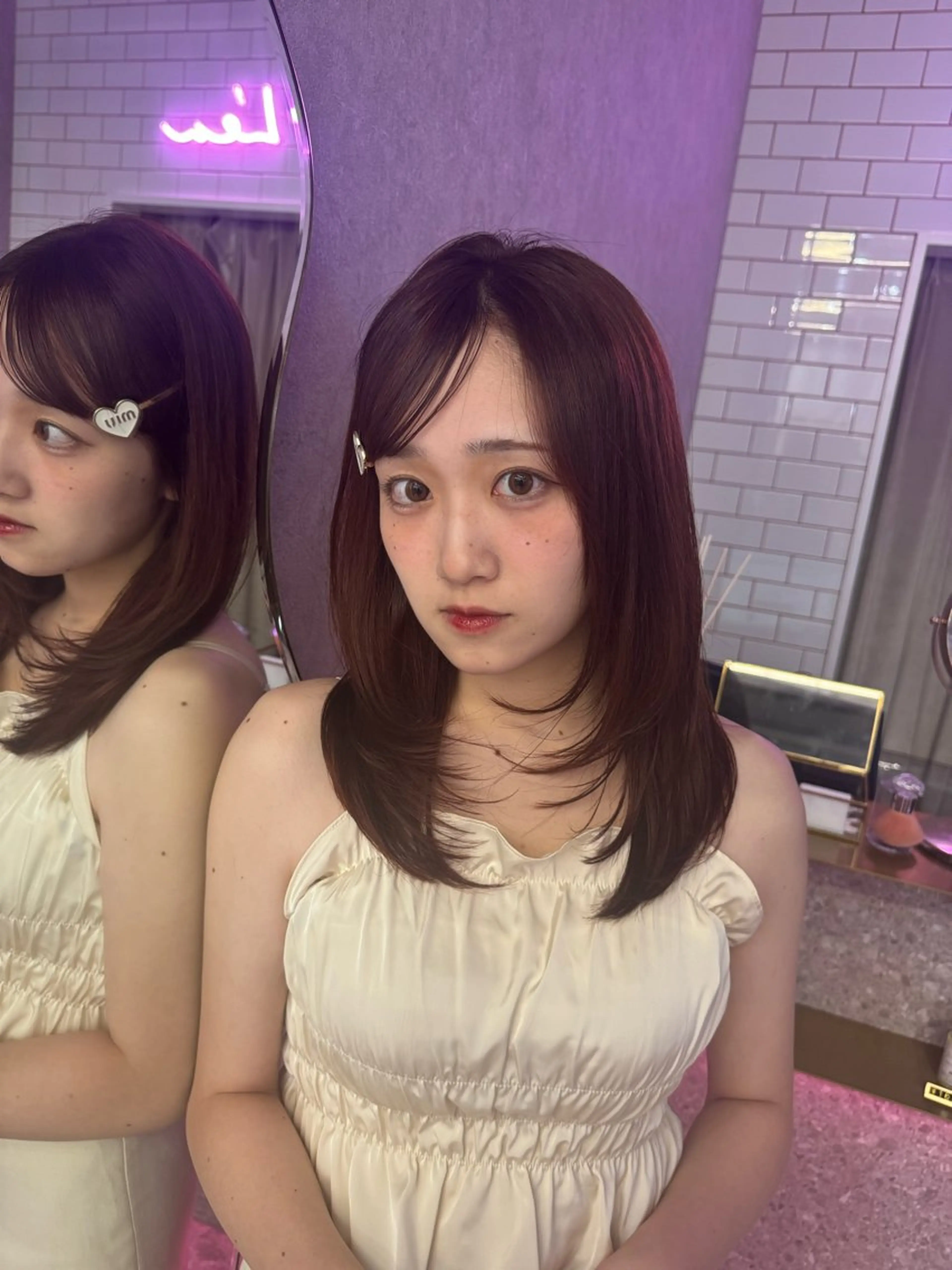 セミロング karin ボブハイトーンのヘアスタイル