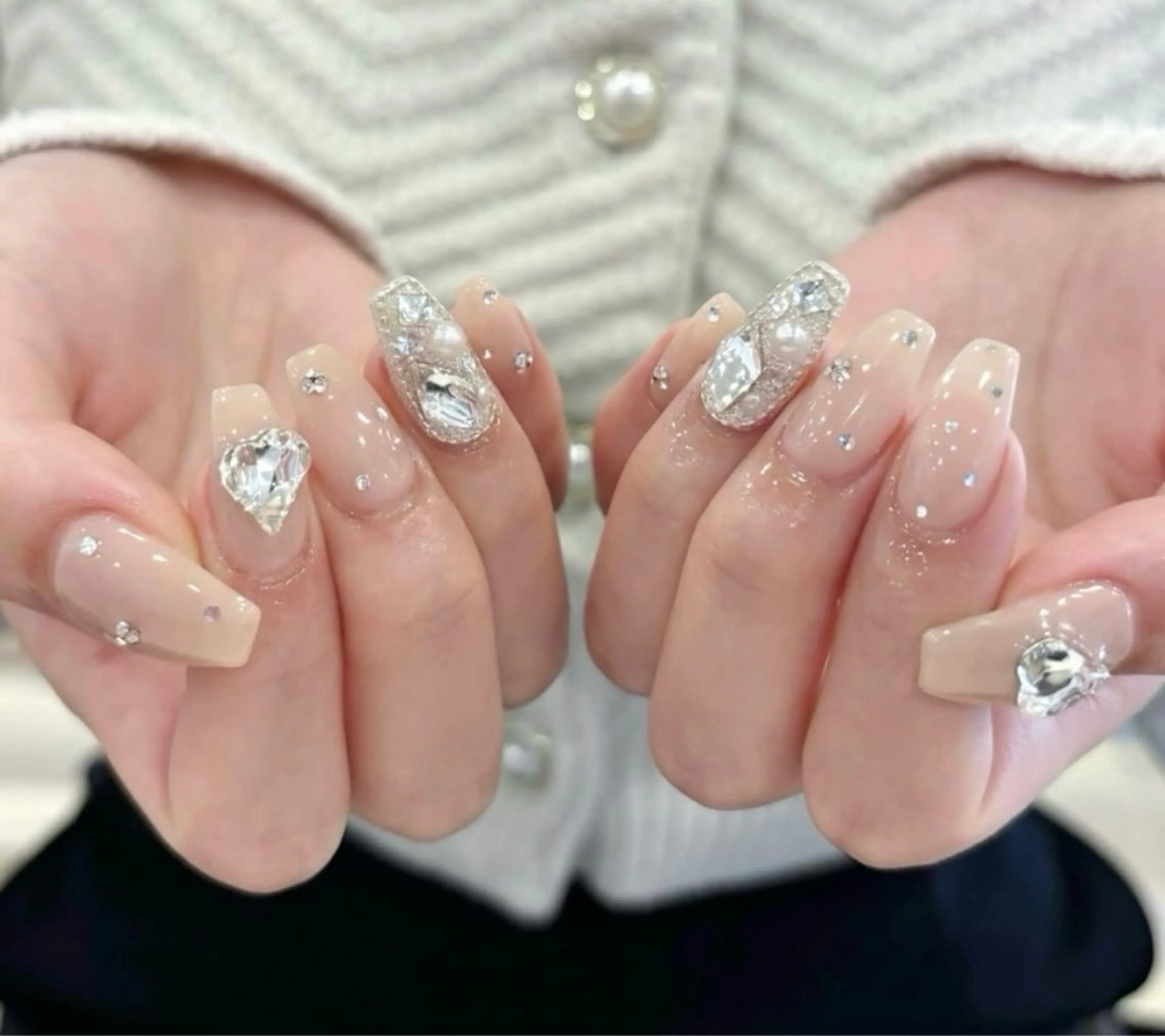 ネイル アートネイル 長さ出し ジェルネイル マグネットネイル ニュアンスネイル なな_ CloudyChanのネイルデザイン