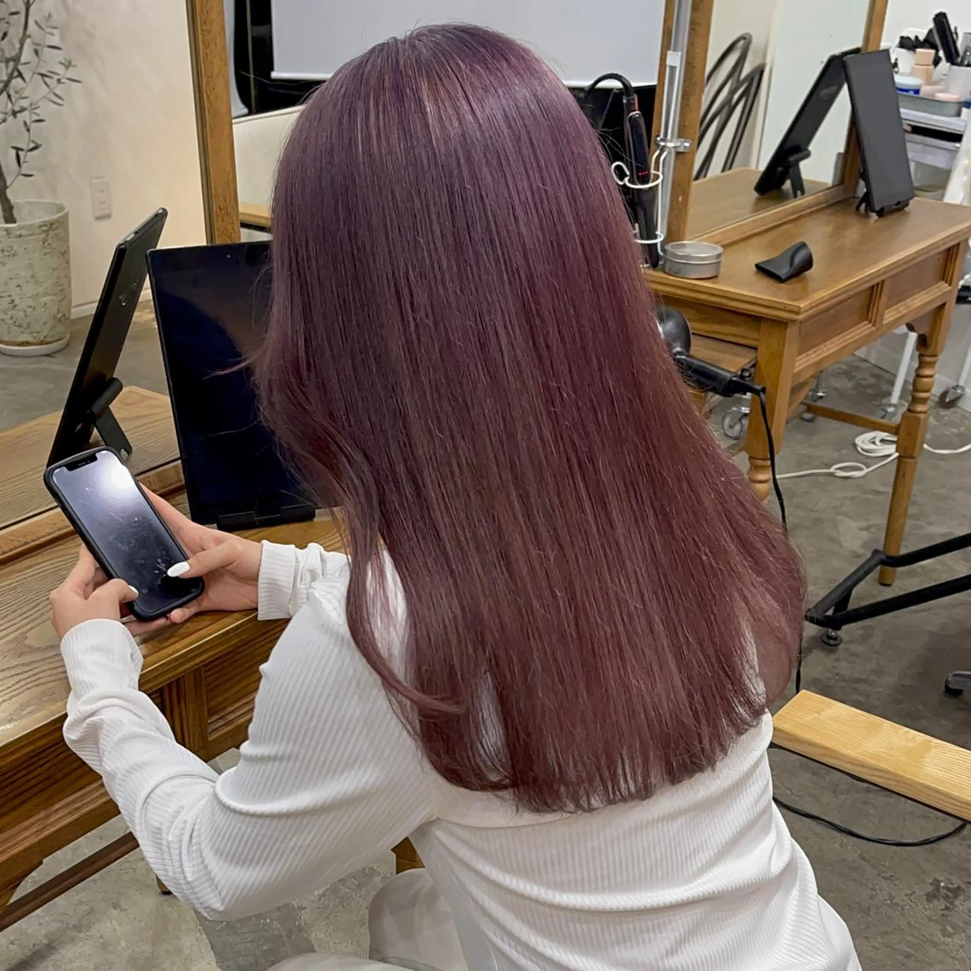 ロング カラー ヘアアレンジ ブリーチ ラベンダーカラー ピンクカラー ピンクラベンダー キダアヤカ/ 梅田/ベージュカラーのヘアスタイル