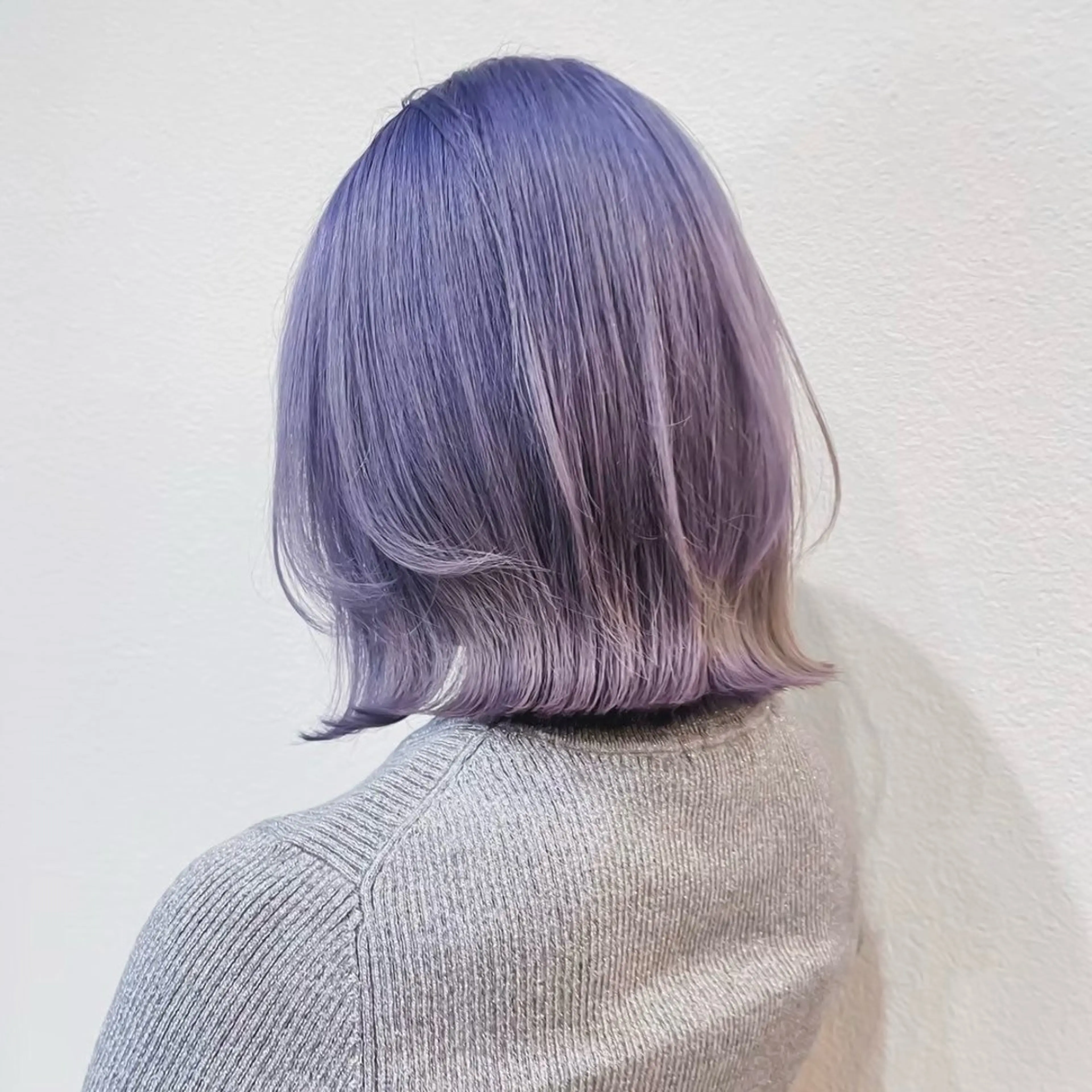 ミディアム カラー ラベンダーカラー ヘアカラー トリートメント ハイトーン/ウルフ/ レイヤー/Asukaのヘアスタイル