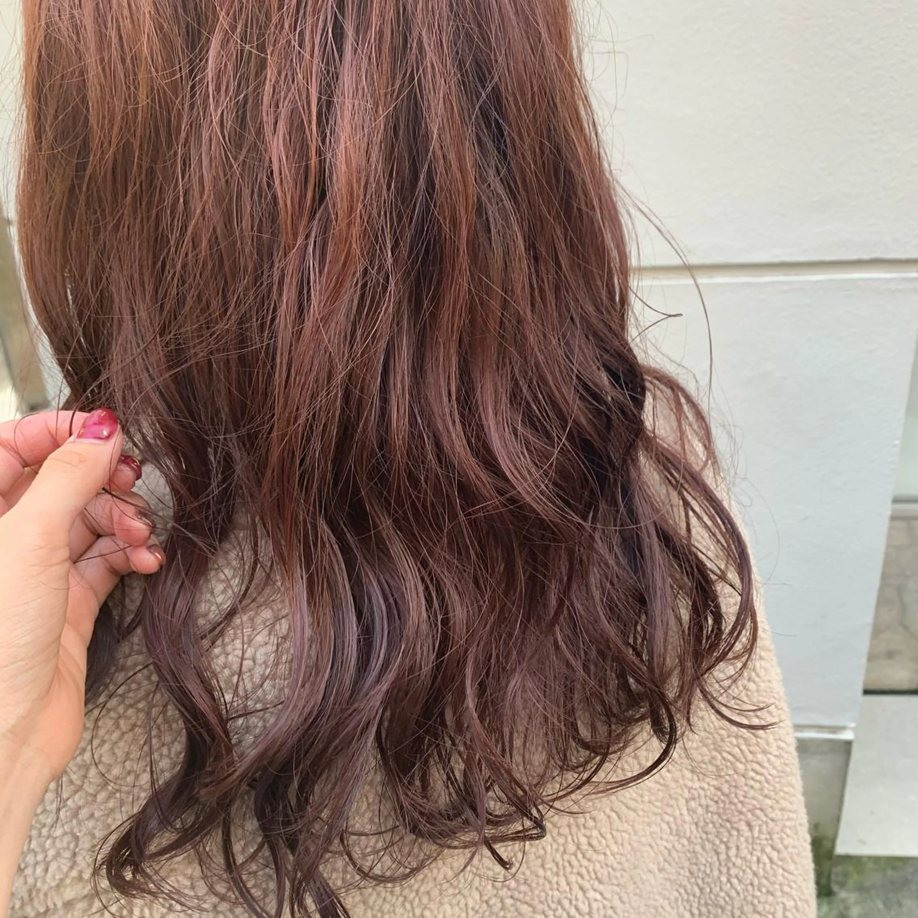 ロング カラー パーマ ヘアアレンジ サナ🌱 切りっぱなしボブのヘアスタイル