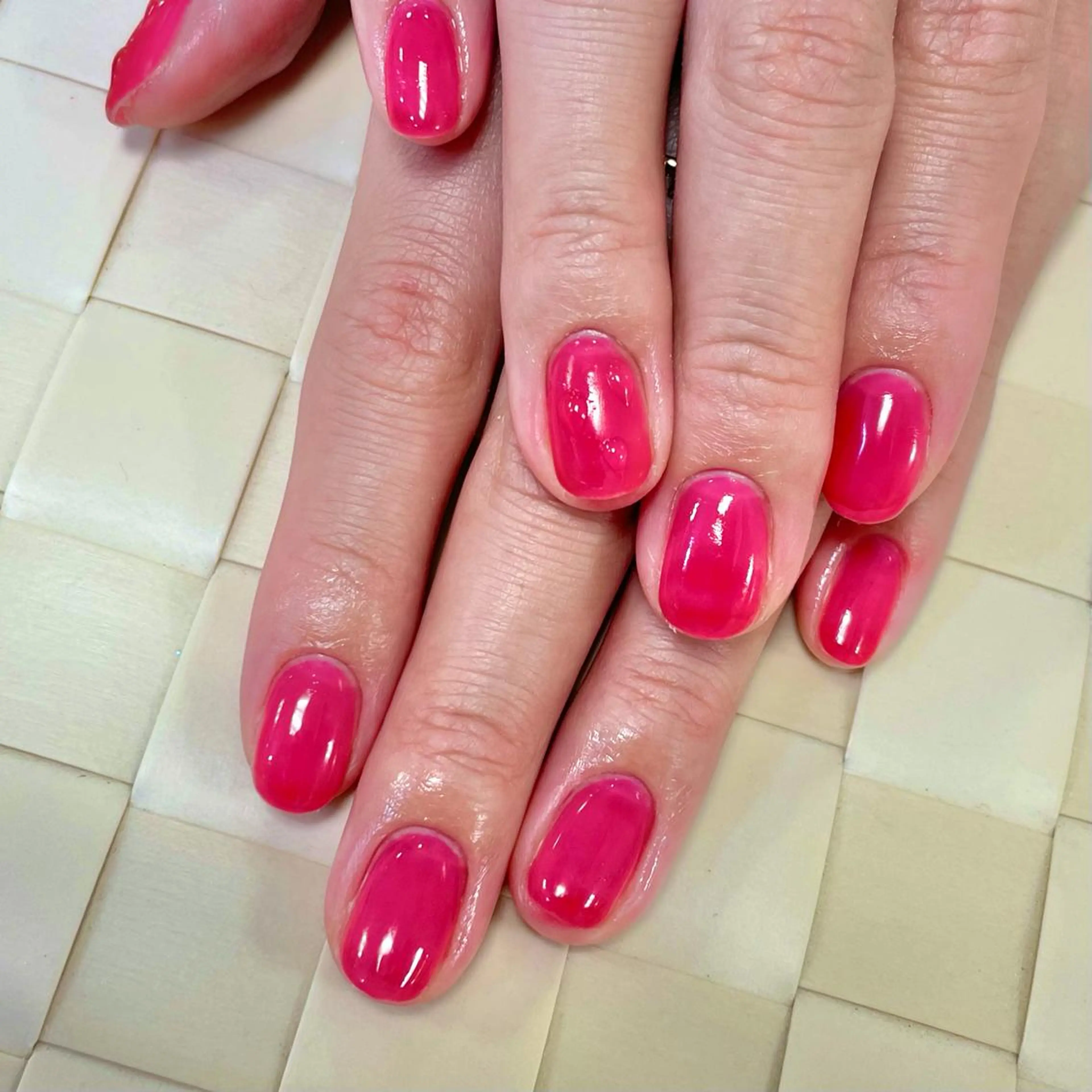 ネイル e+LUCIA NAIL関内店所属・花岡 佑紀のネイルデザイン