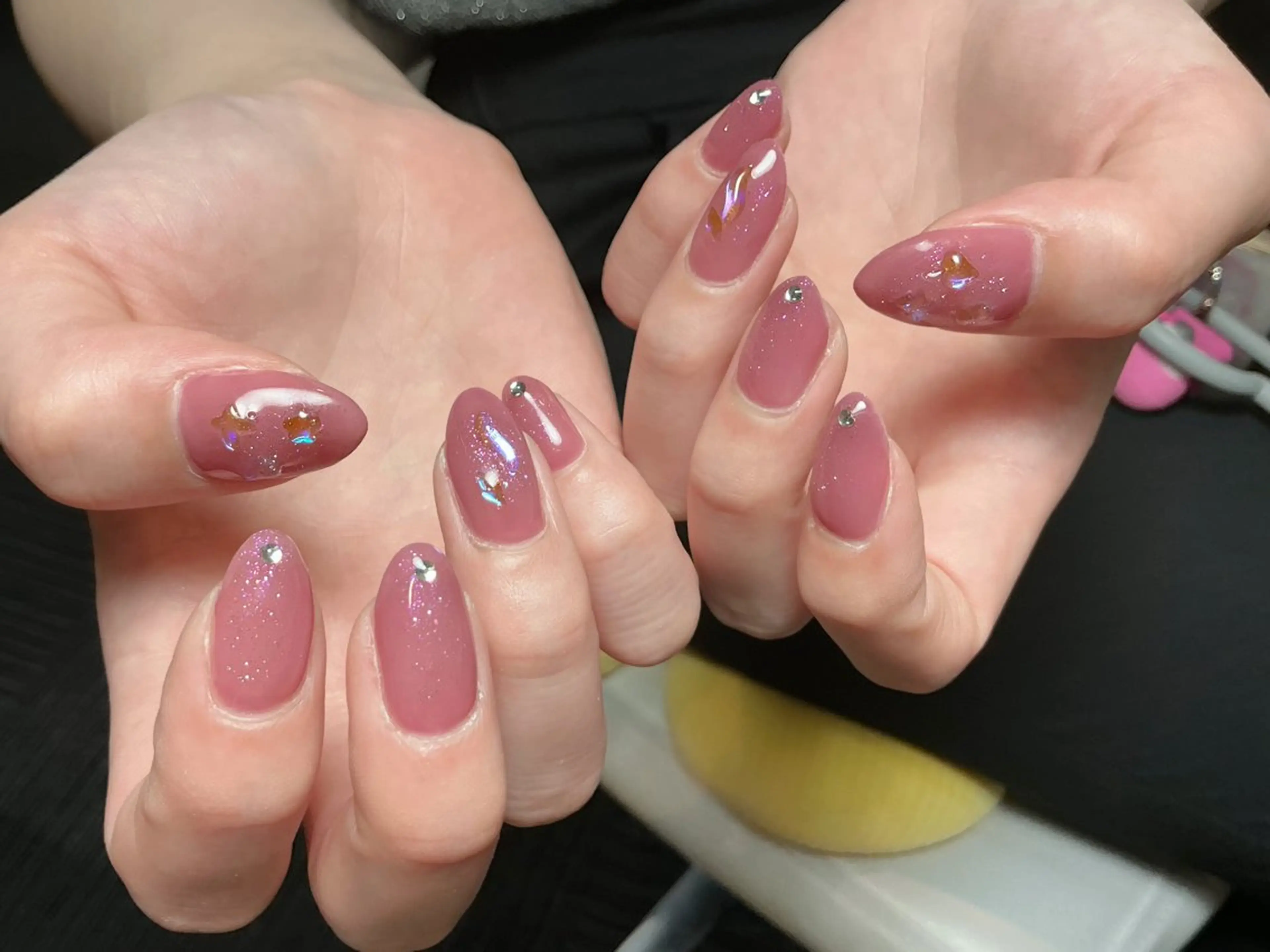 ネイル オーロラネイル チークネイル 長さ出し フットネイル フレンチネイル ハンドネイル J&C Nail Salon吉祥寺所属・YU KIのネイルデザイン