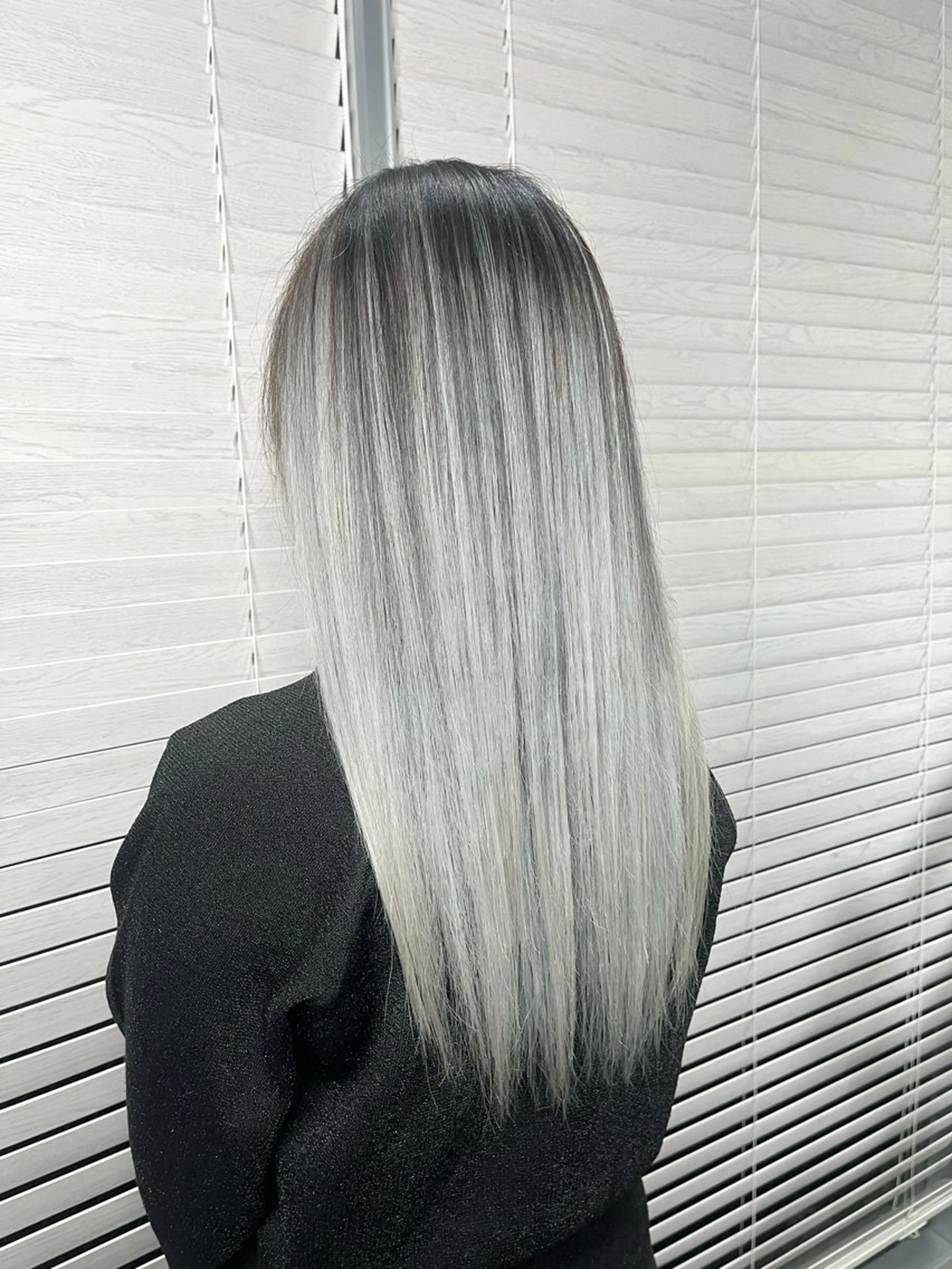 ロング レイヤーカット ヘアカラー 山影✨バレイヤージュ ハイライト✨メンズ◎のヘアスタイル