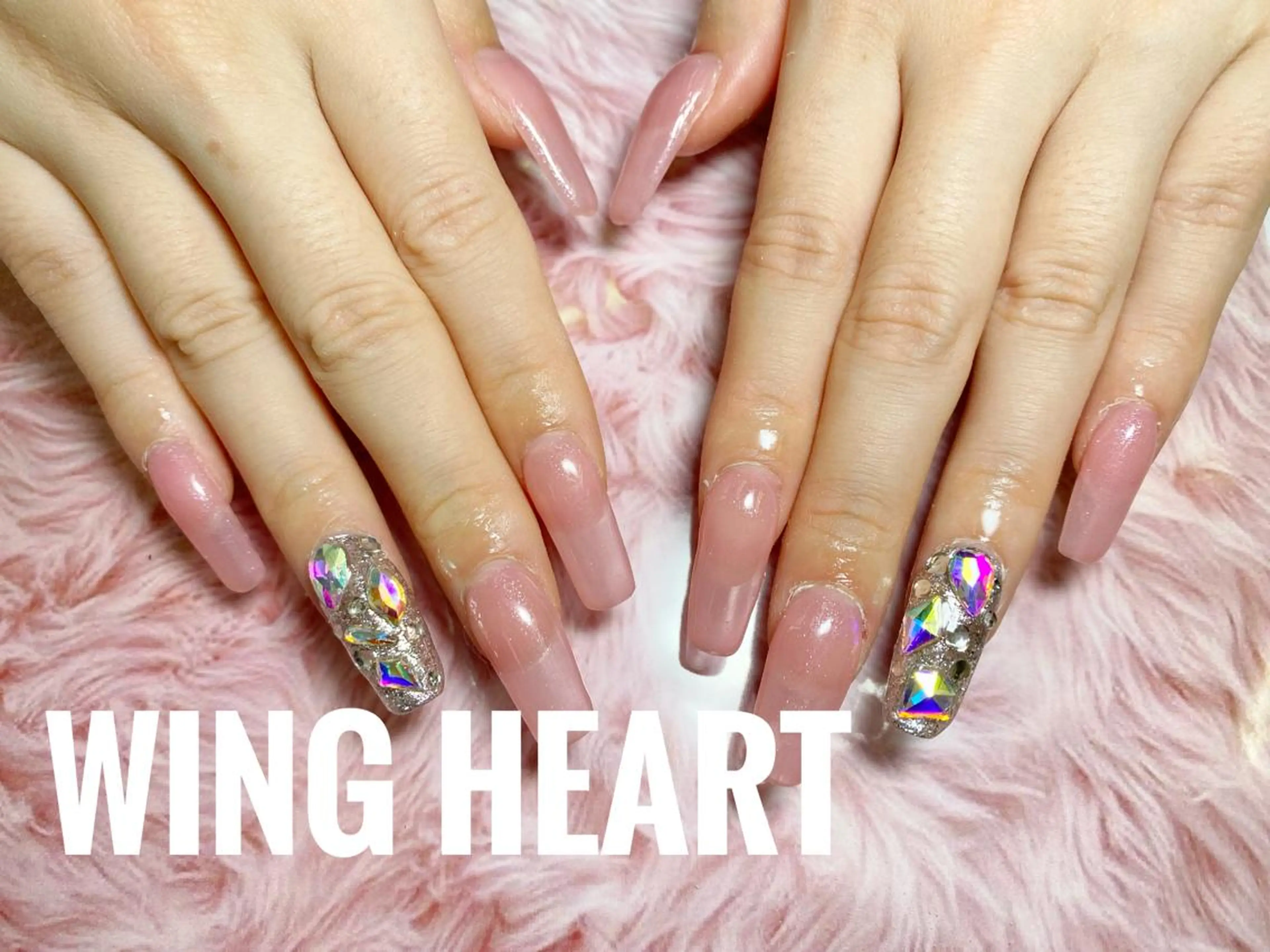 ネイル ハンドネイル O. AKINAのネイルデザイン