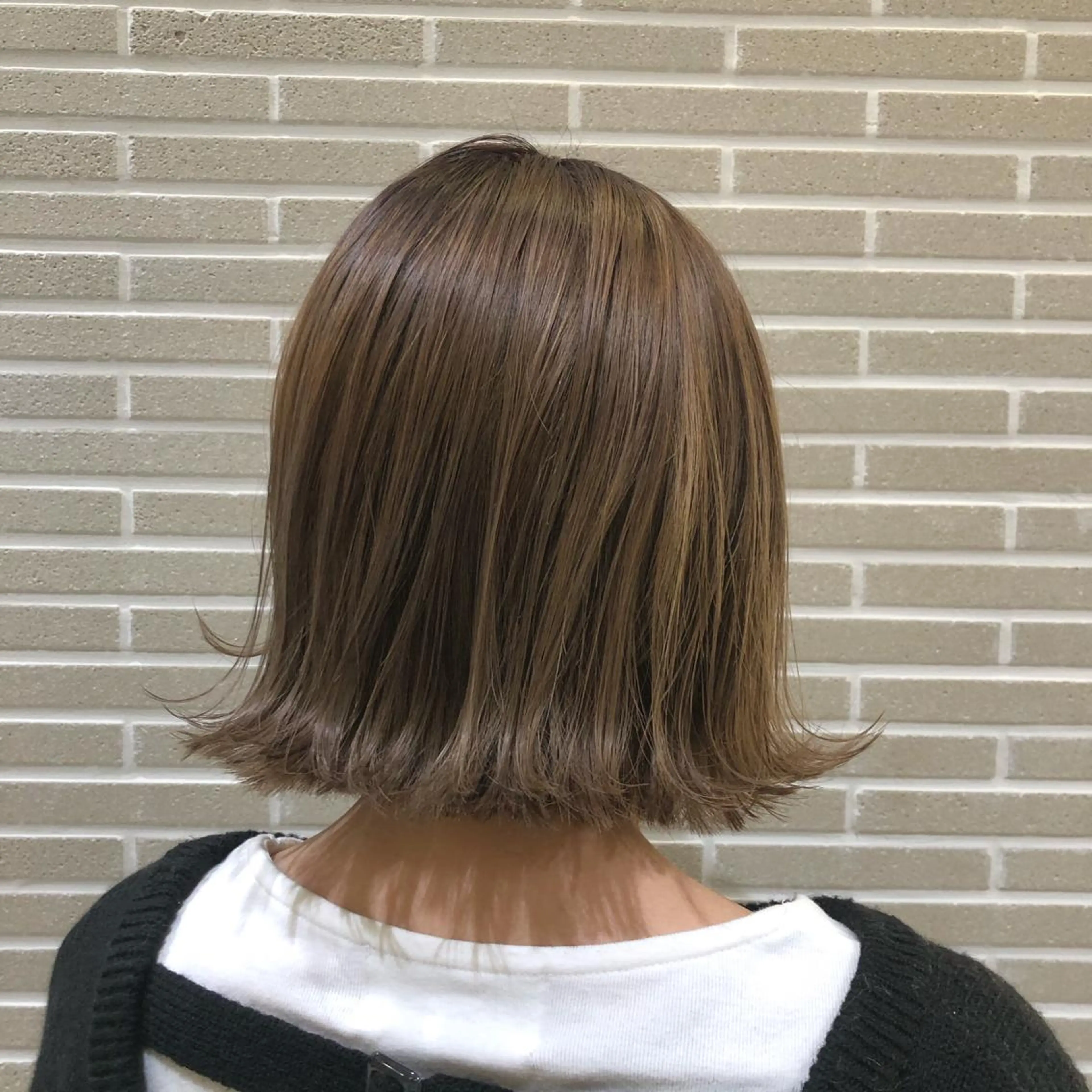 ミディアム カット ヘアカラー トリートメント 植田 菜月のヘアスタイル