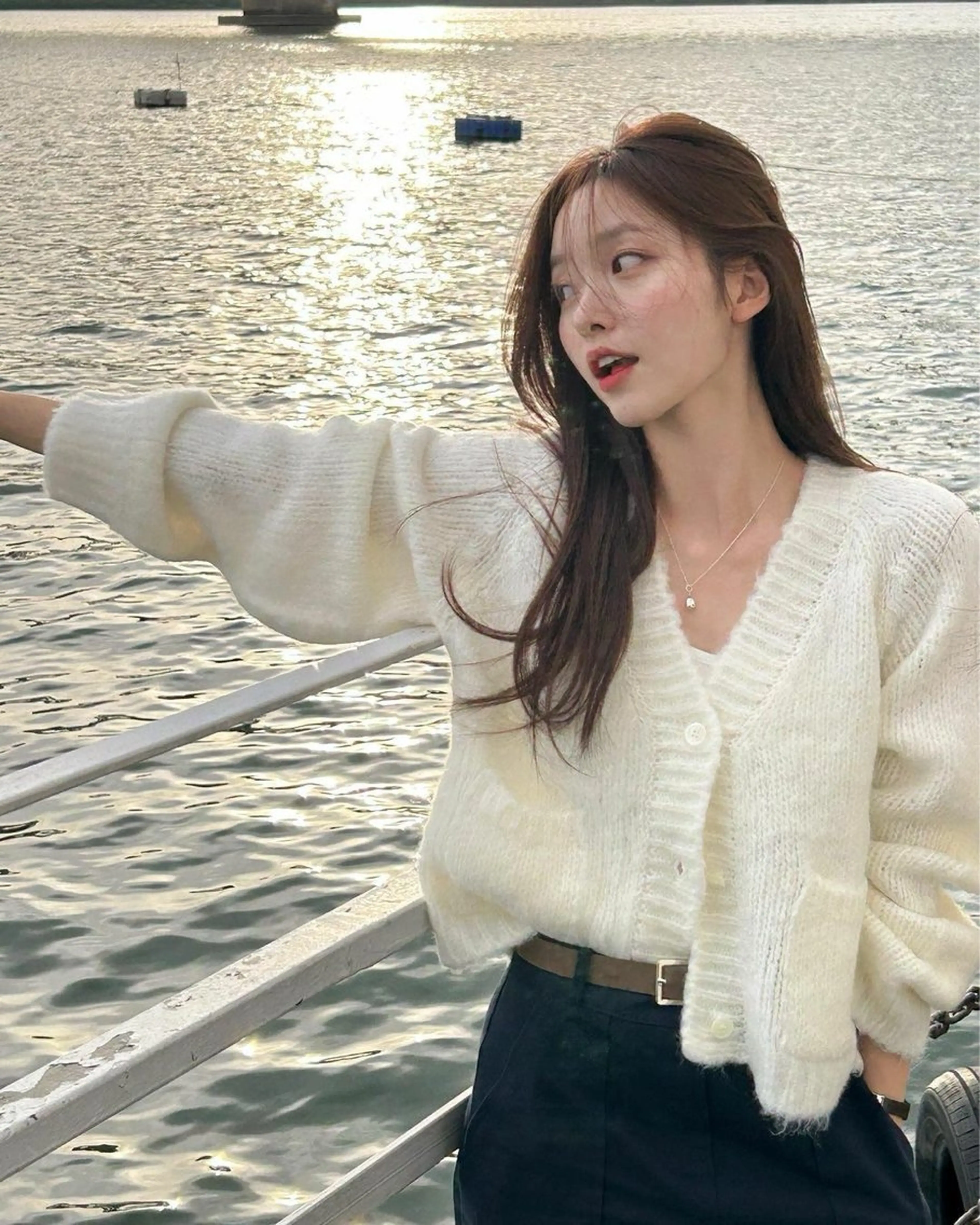 ロング カラー カット ヘアカラー トリートメント 莉乃/縮毛矯正/髪質 改善/艶カラーのヘアスタイル