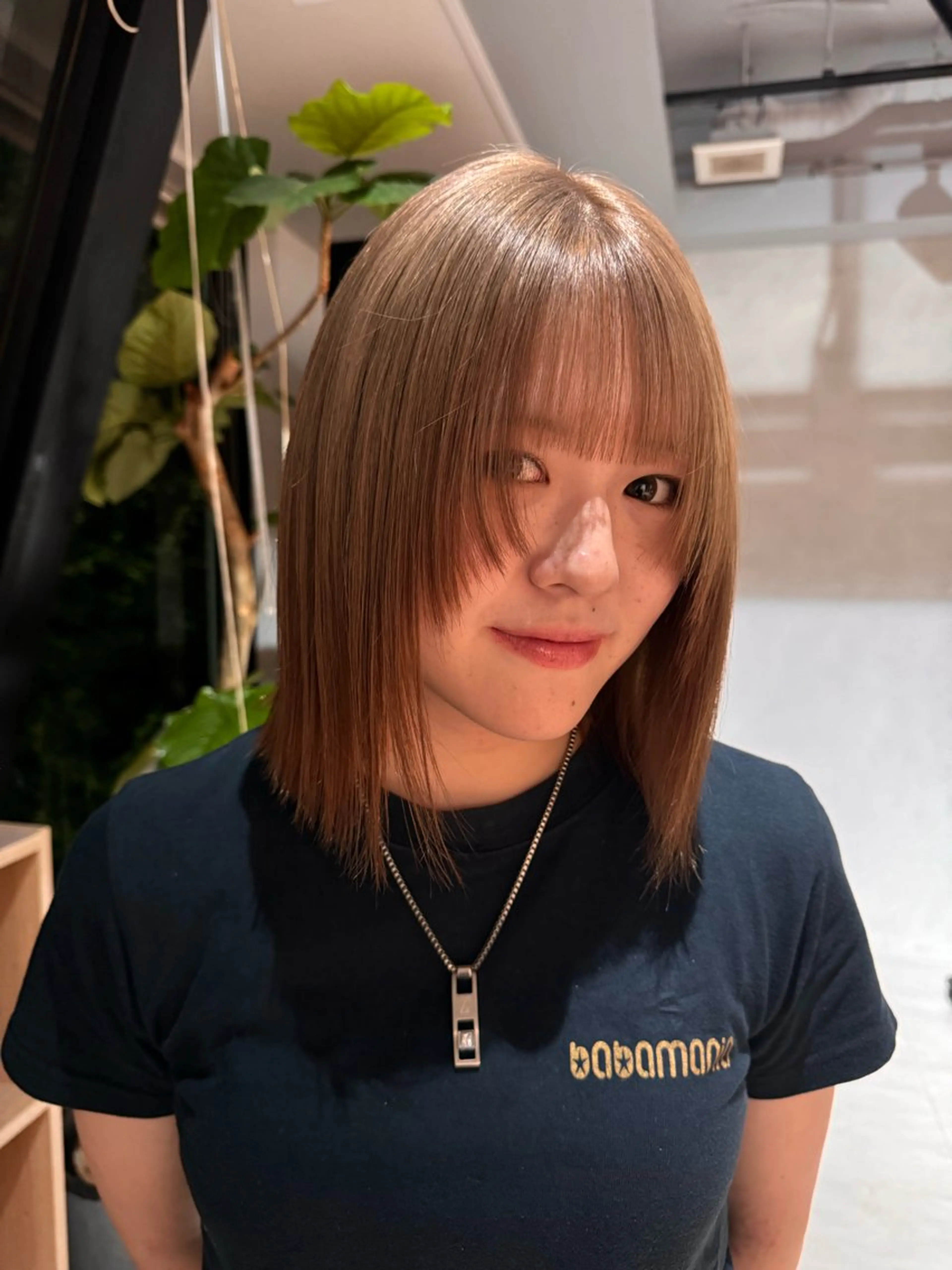 ミディアム 顔周りレイヤー /kokoro🦮のヘアスタイル