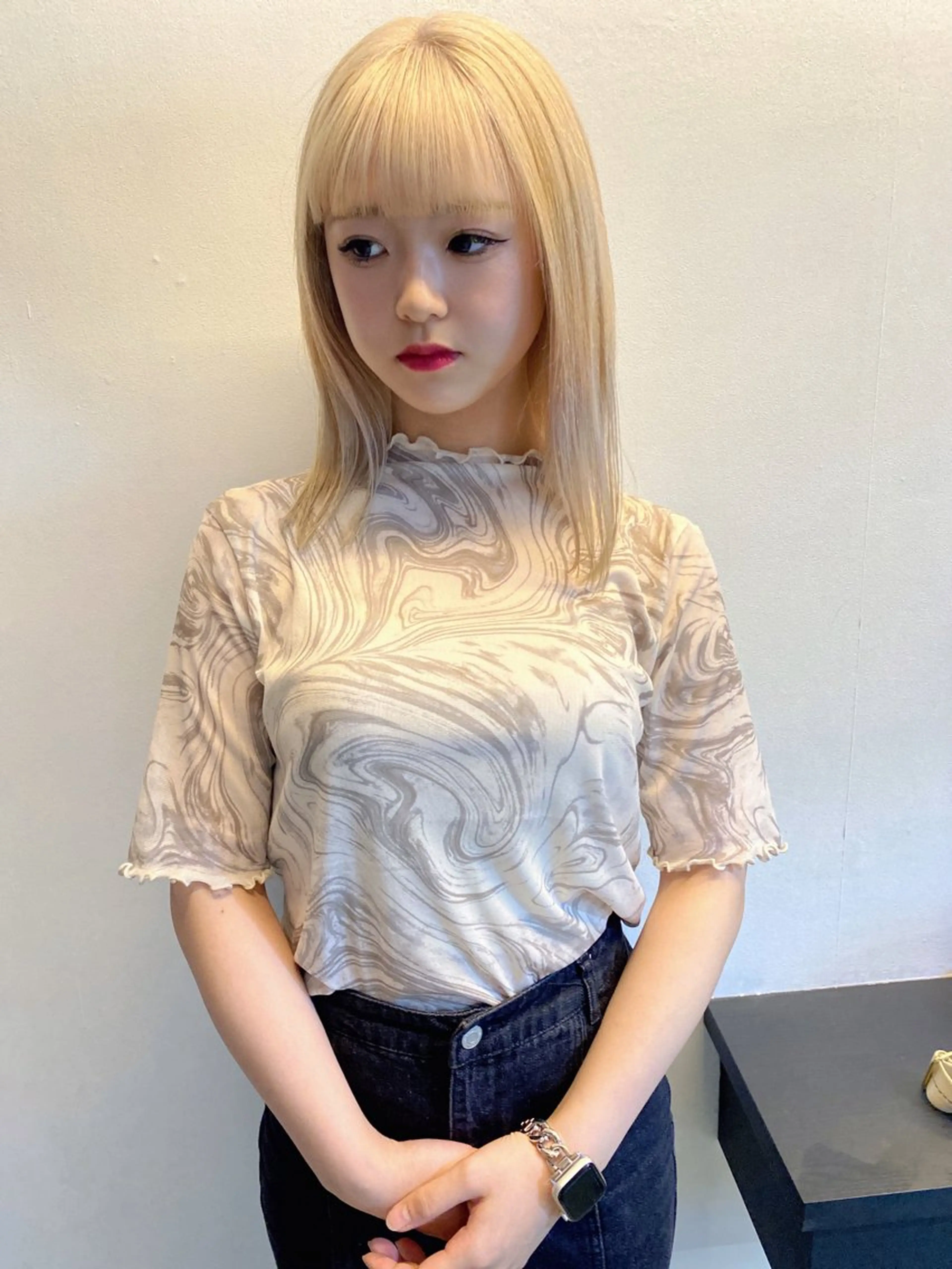 ミディアム カラー ヘアアレンジ ベージュカラー ホワイトベージュ カット ヘアカラー 広島/ボブ/レイヤー 🌿‬wakabaのヘアスタイル