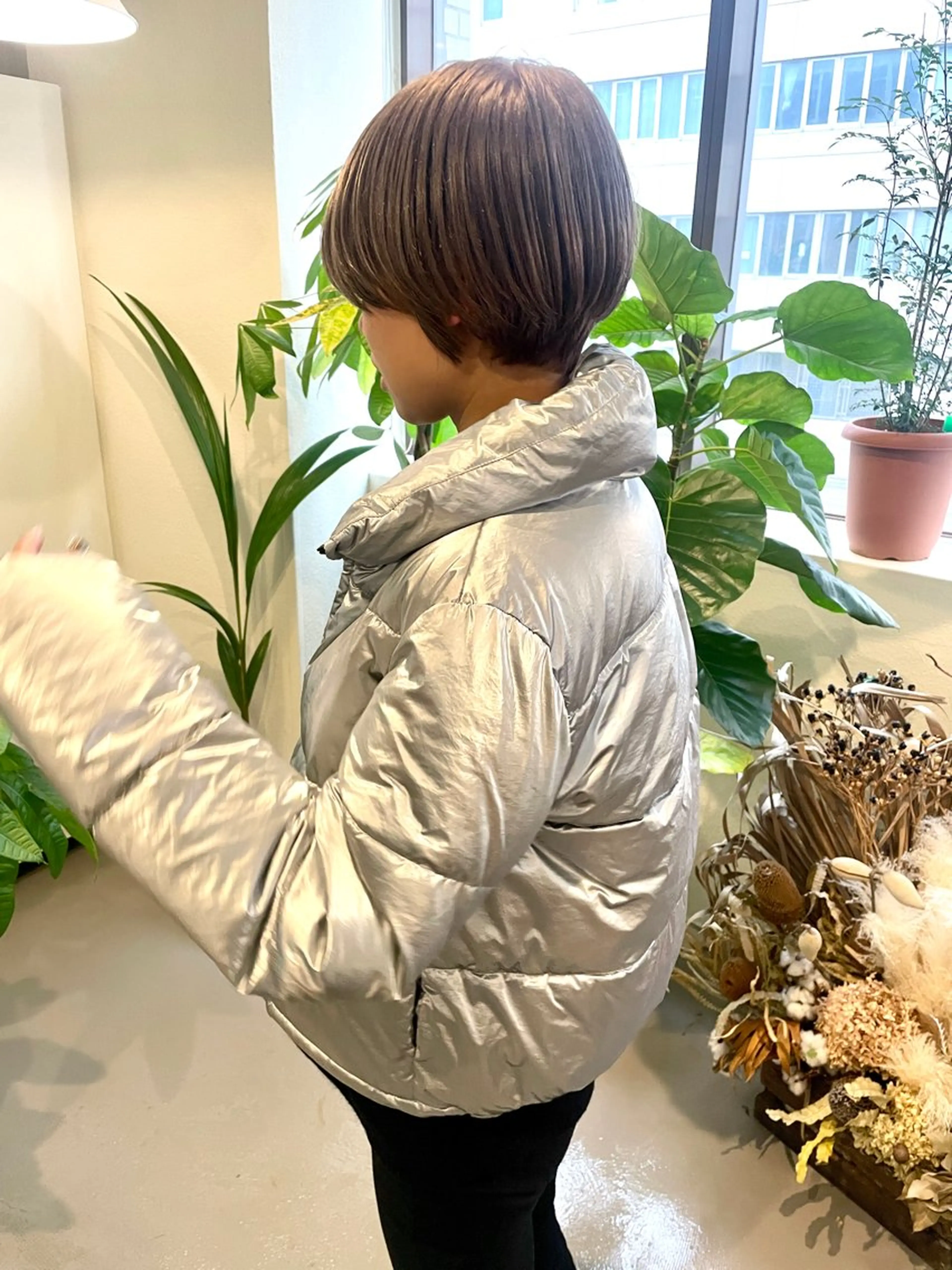 ショート カラー ヒナゴ トヨカズのヘアスタイル