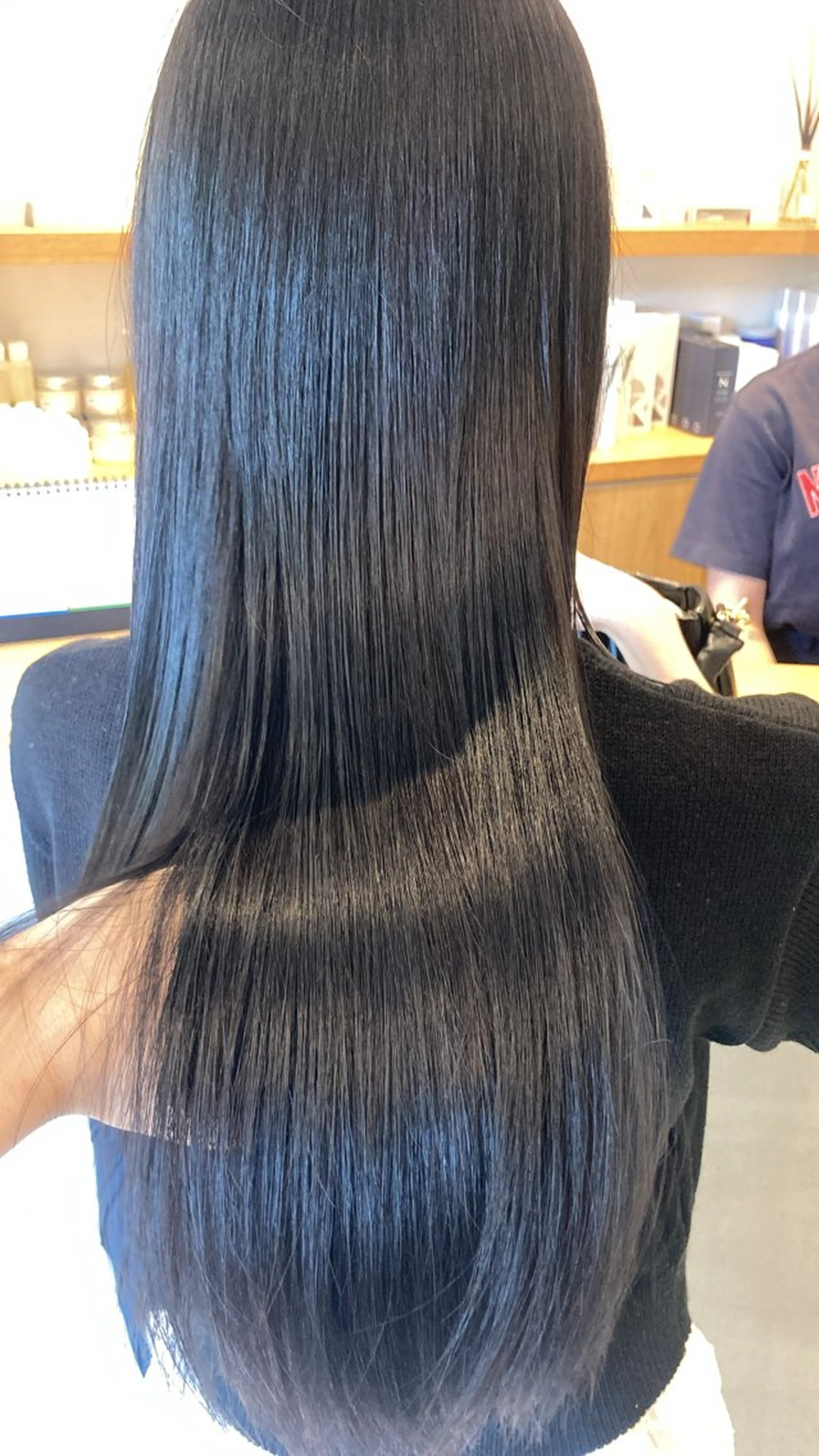 ロング カラー 黒髪 ブリーチ トリートメント CYAN.栄店所属・久野 紗愛のヘアスタイル