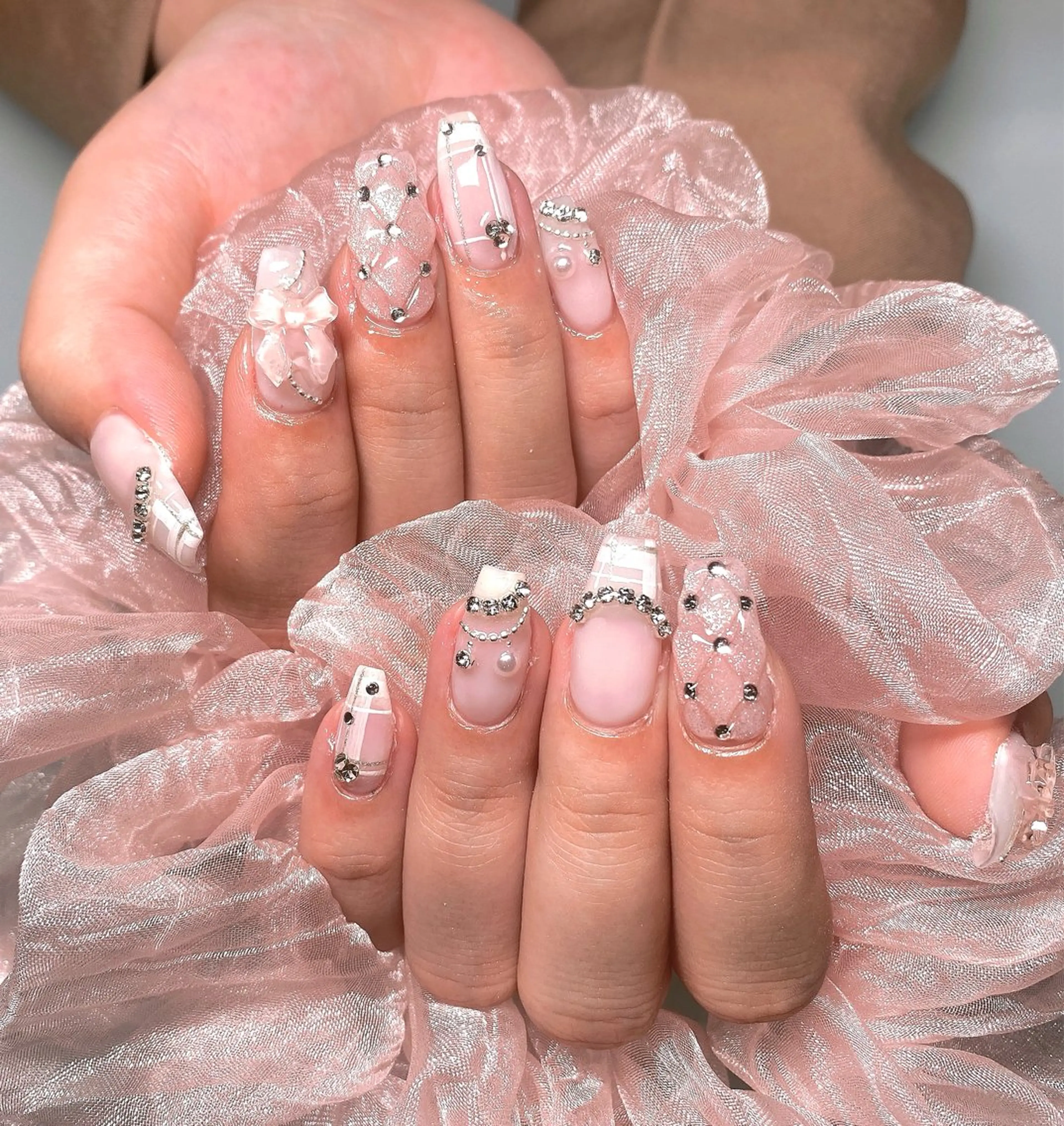 ネイル リボン salon Dahlia所属・サロンダリア Naoのネイルデザイン