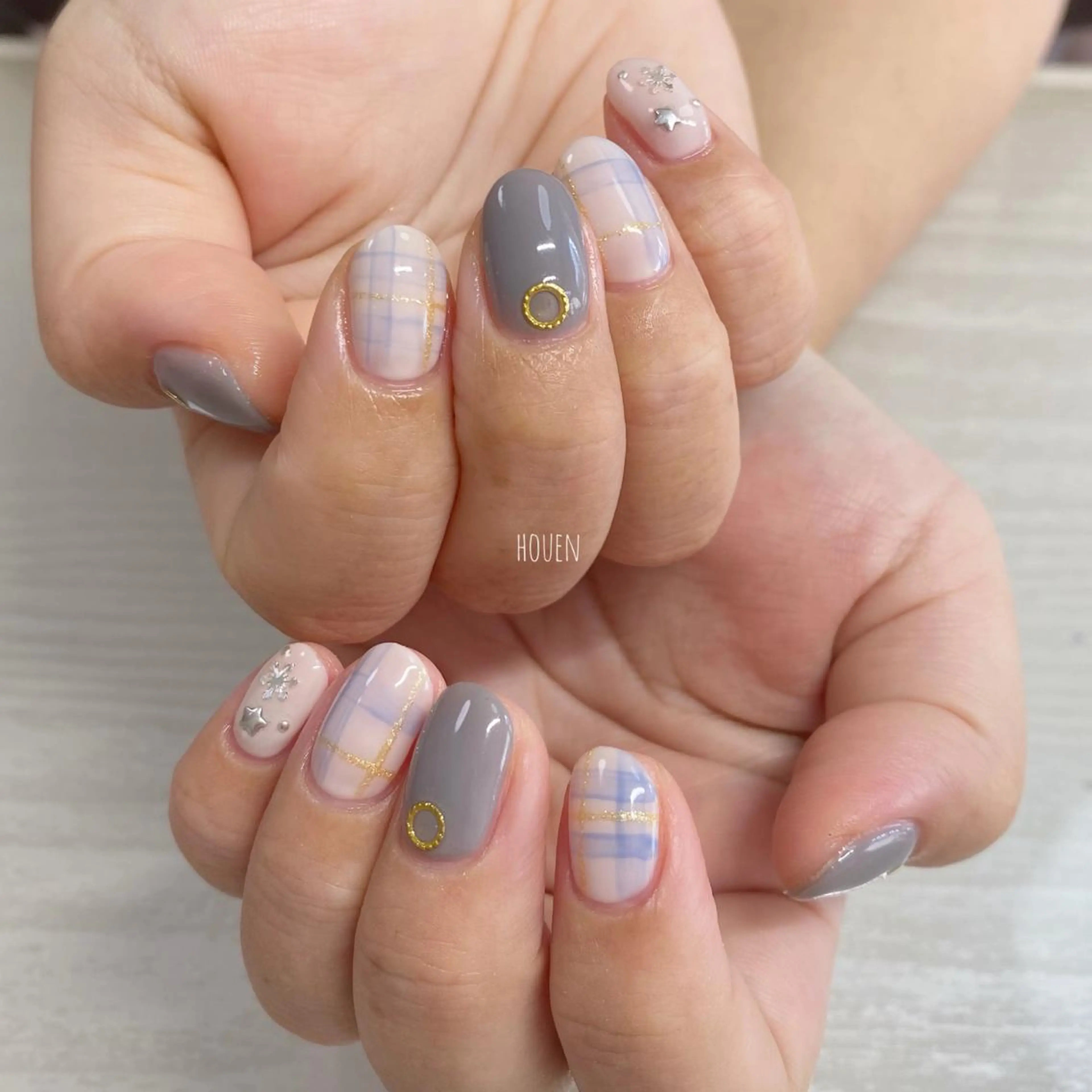 ネイル 持ち込み I P'ink nail salon所属・I pinknail 韓国風·持ち込み専門のネイルデザイン