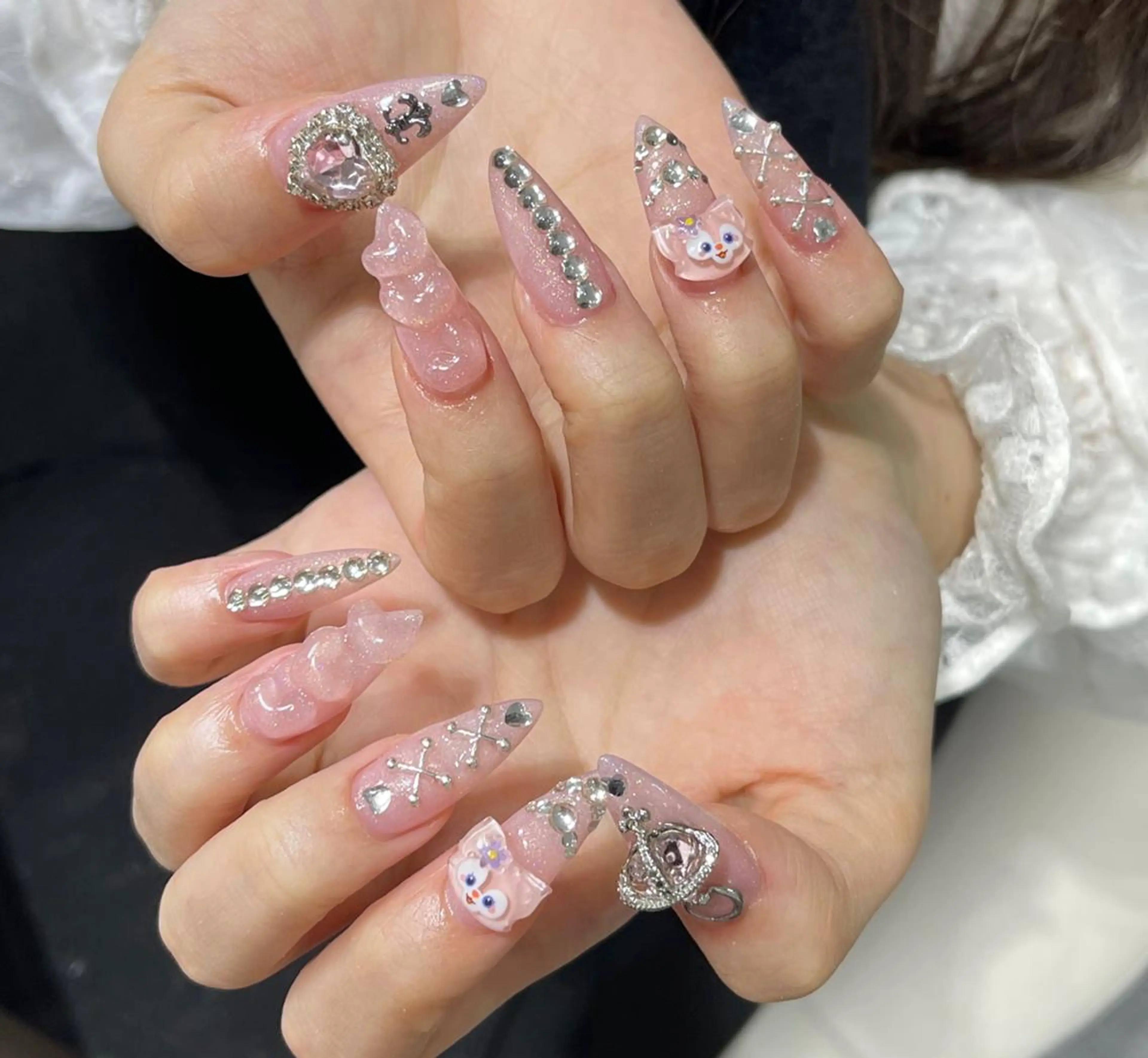 ネイル アートネイル 長さ出し ネイルチップ Queens マオのネイルデザイン