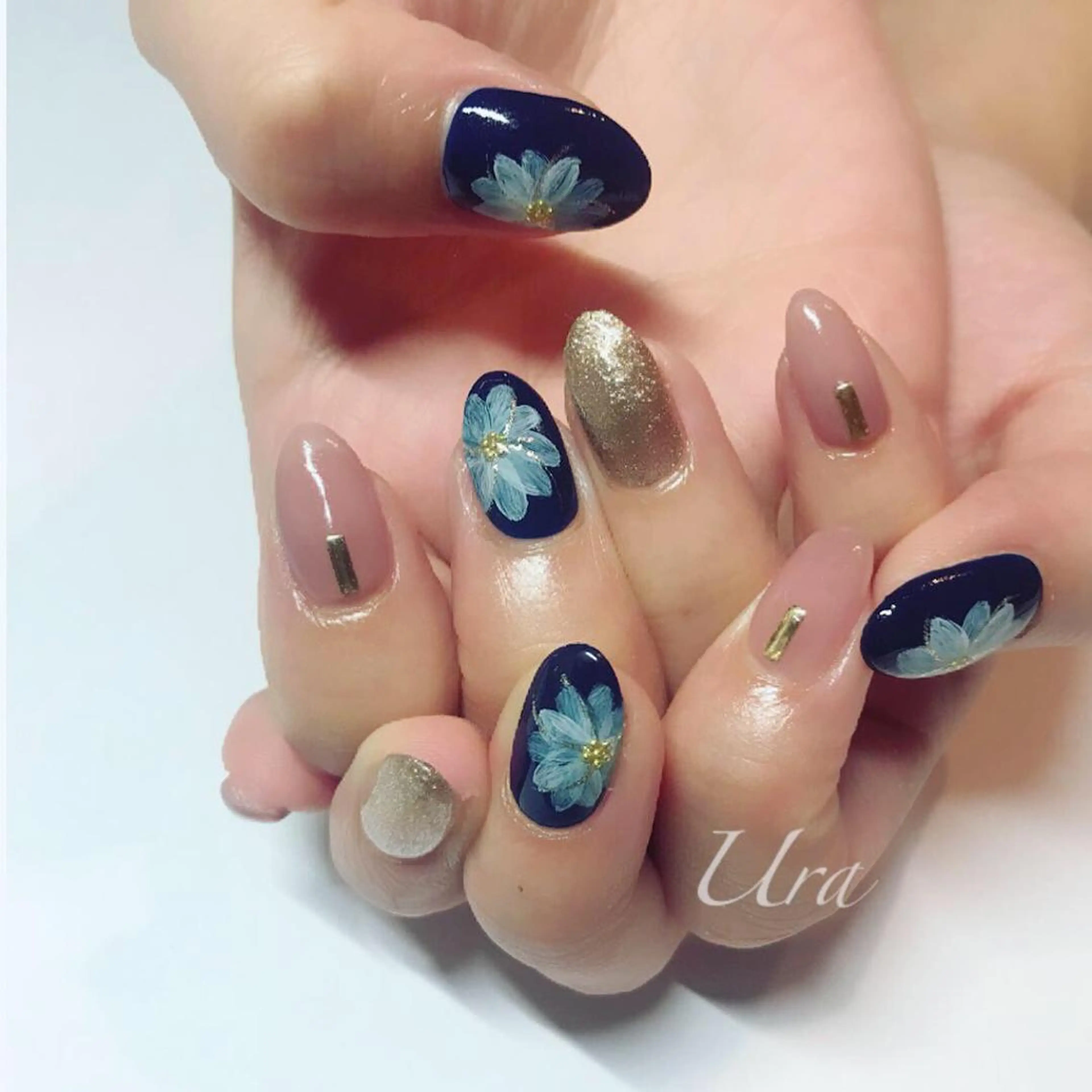 ネイル UrakoNail 《nail》のネイルデザイン