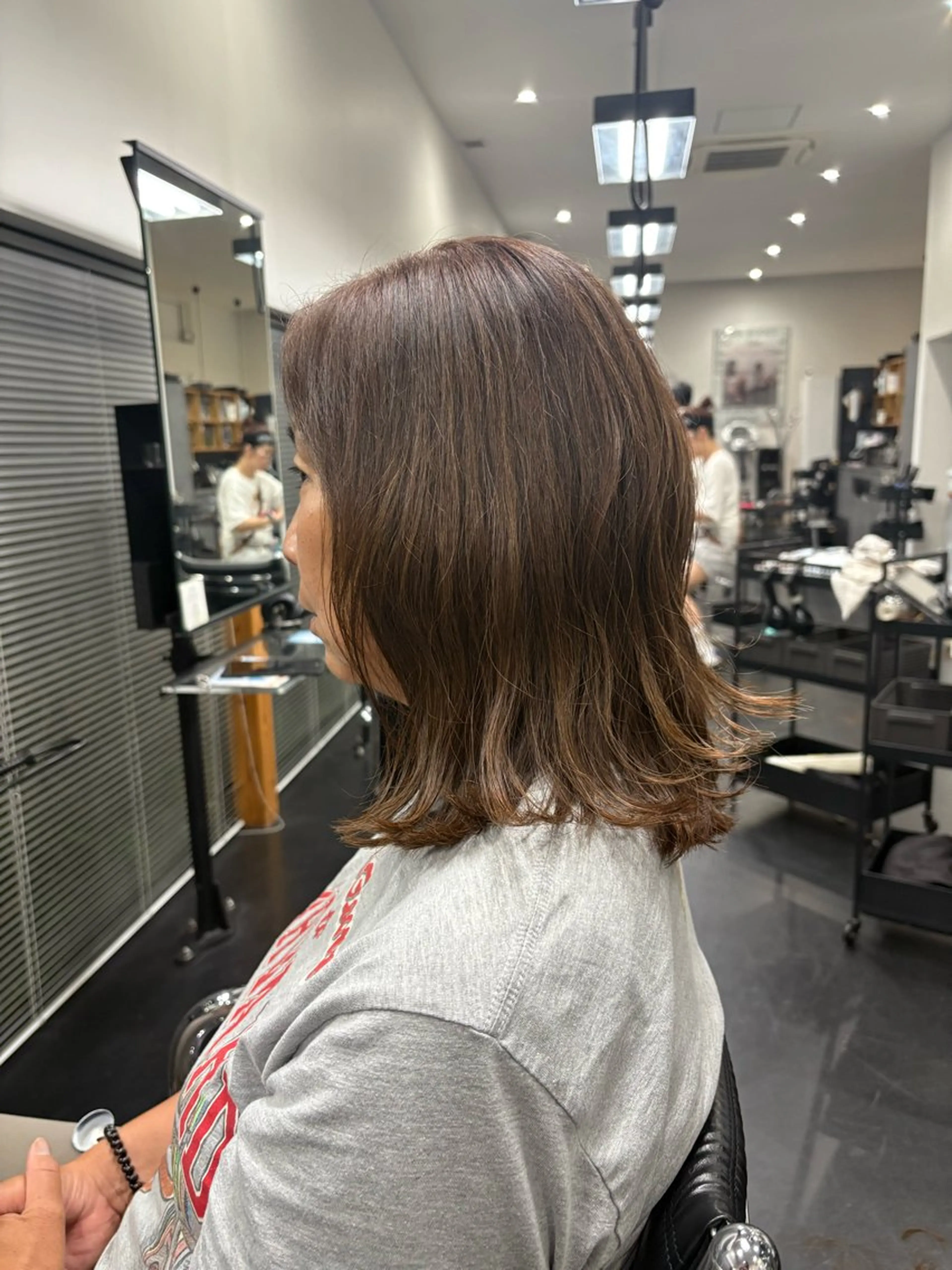 ミディアム inchelsea所属・宇野 鈴花のヘアスタイル