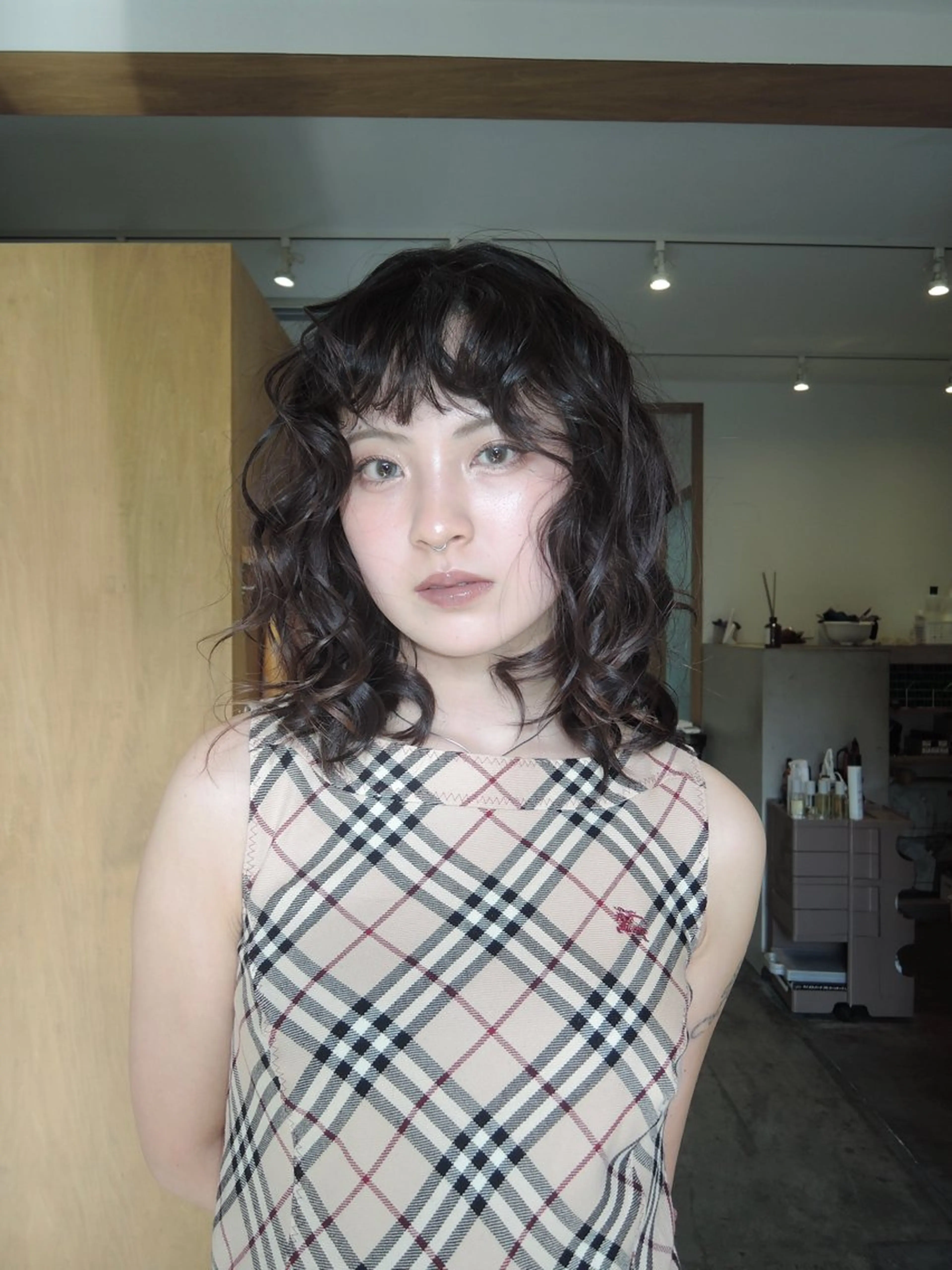 ミディアム カット ヘアカラー YUI／レイヤー カット/透明感カラーのヘアスタイル