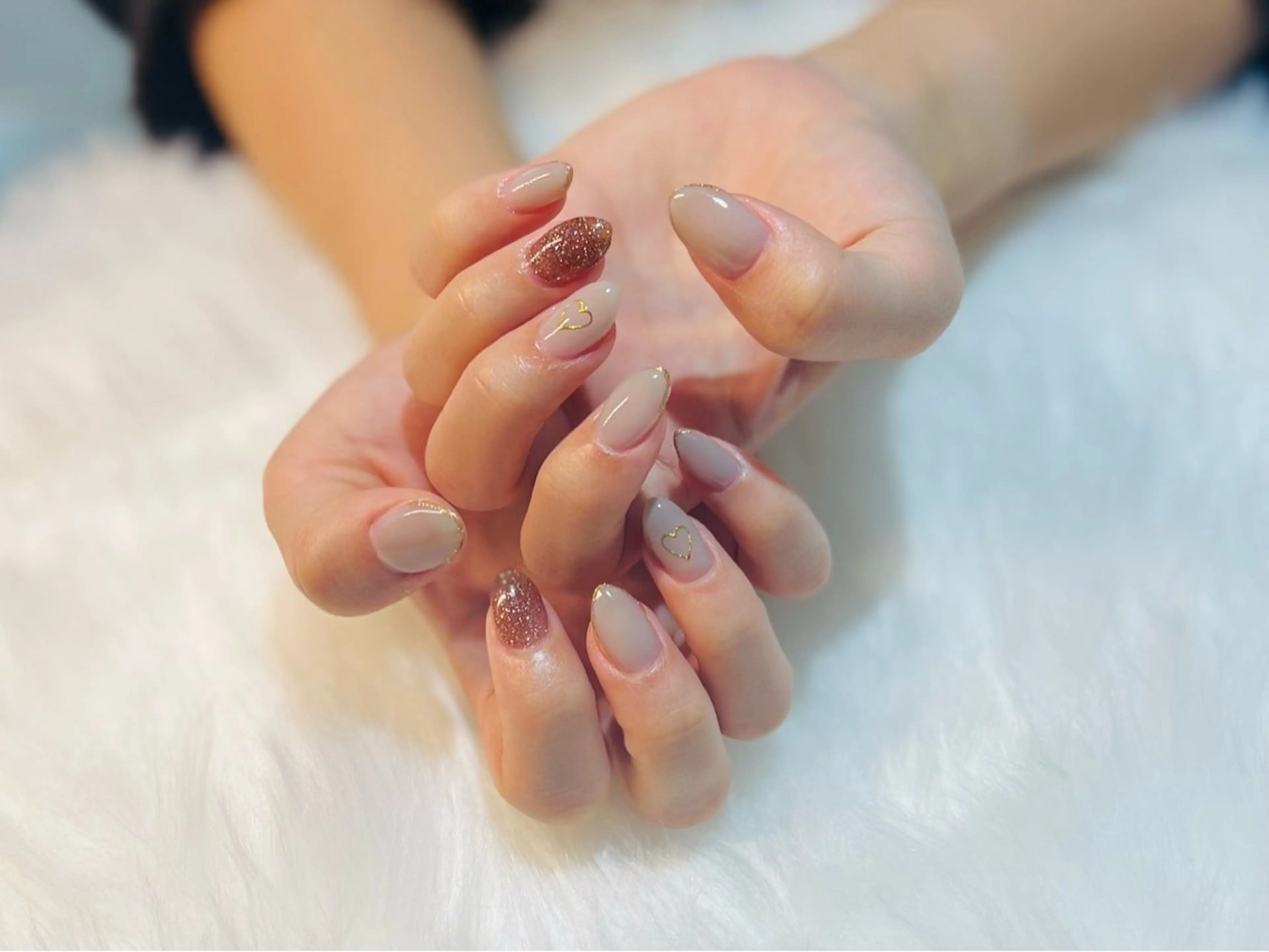 ミディアム 、 、の眉毛・アイブロウイメージ