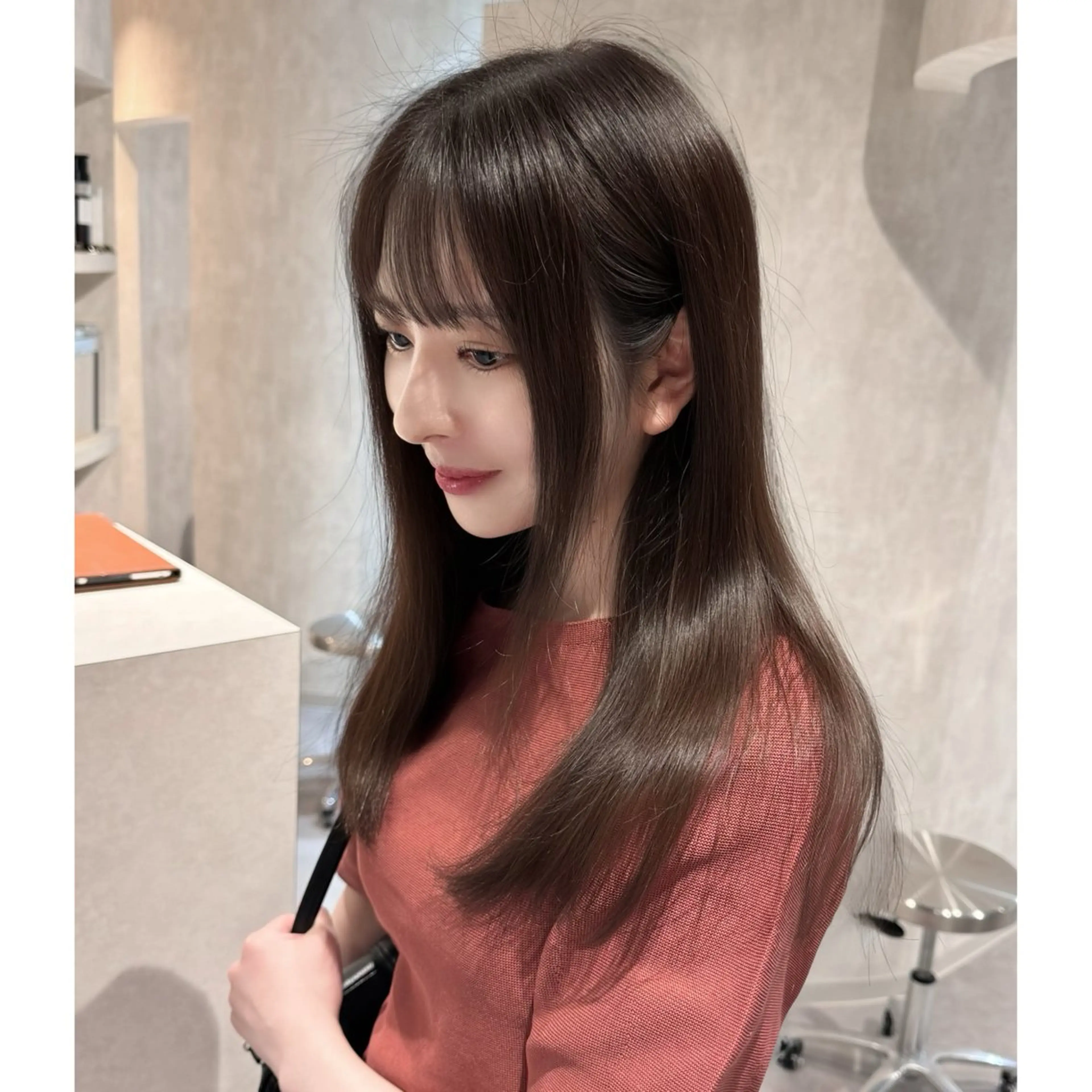 前髪＋顔周りカット＋カラー（ブリーチなし）の写真