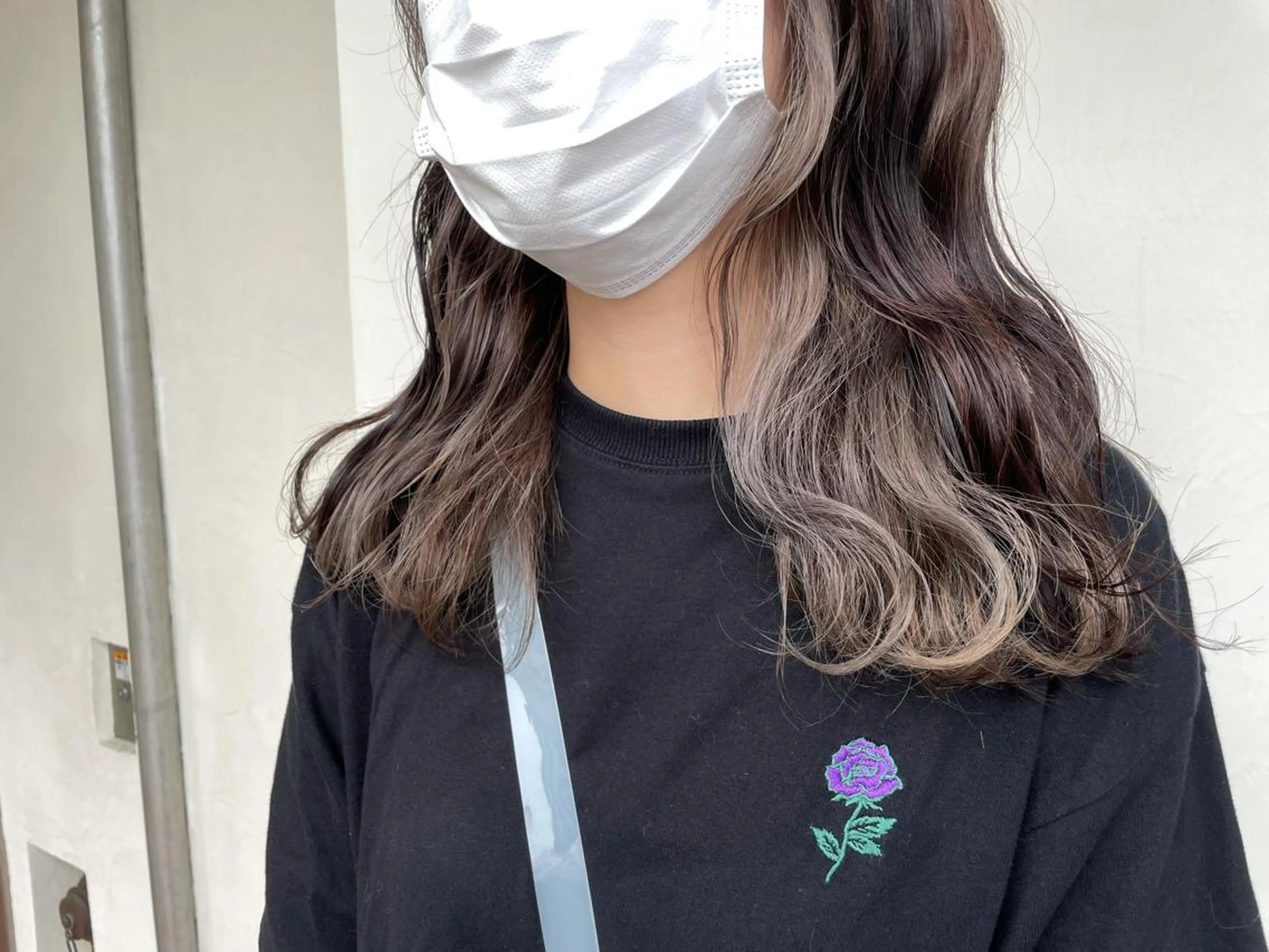 セミロング ヘアカラー ブリーチ毛矯正.髪質 改善.髪にドラマをのヘアスタイル