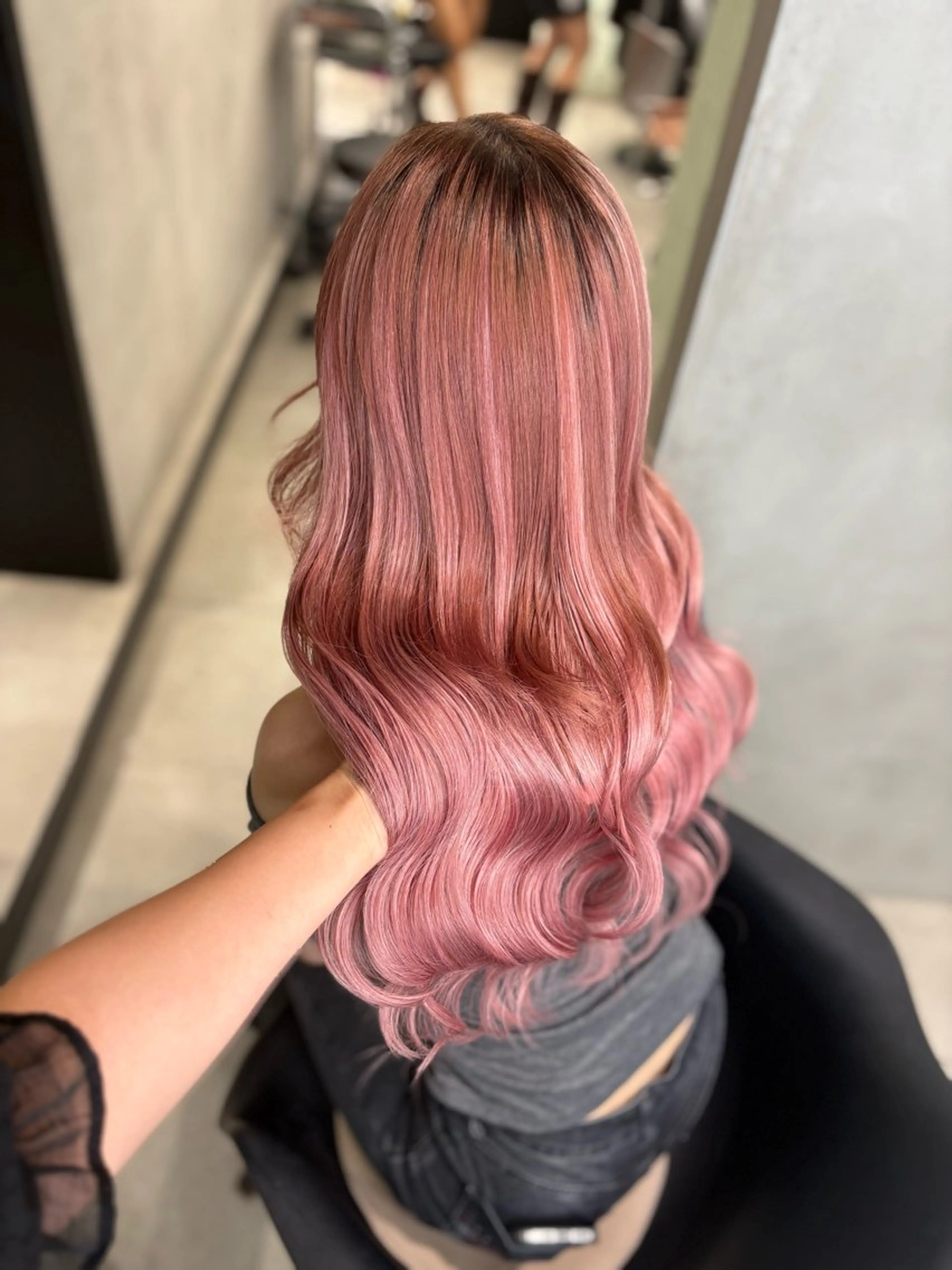 ロング カラー ブリーチ ピンクカラー エクステ ヘアカラー エクステ 大阪 梅田/ ハイトーン/エクステのヘアスタイル