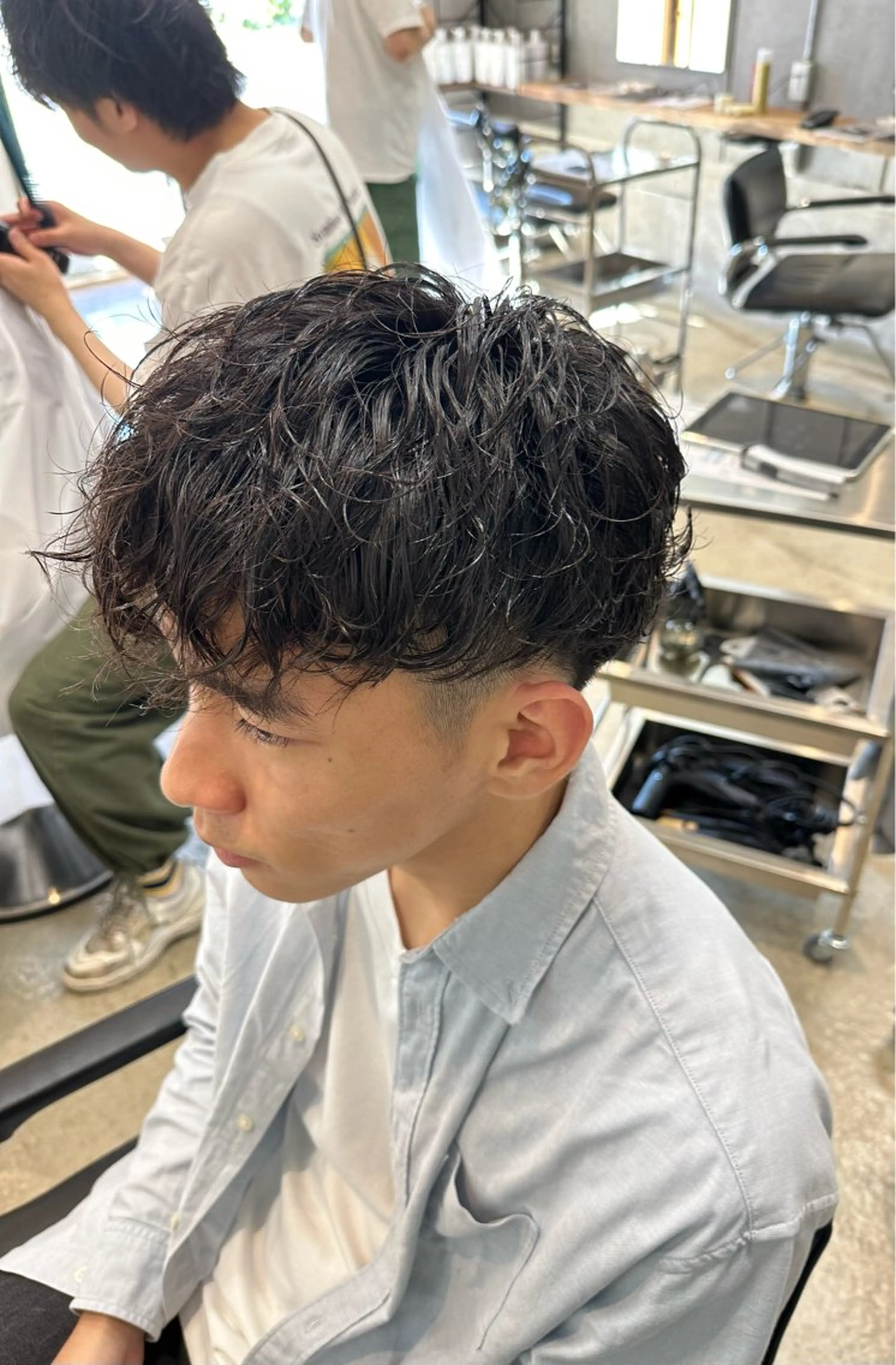 ショート パーマ メンズ 倉持 誠也　フェザーパーマのヘアスタイル