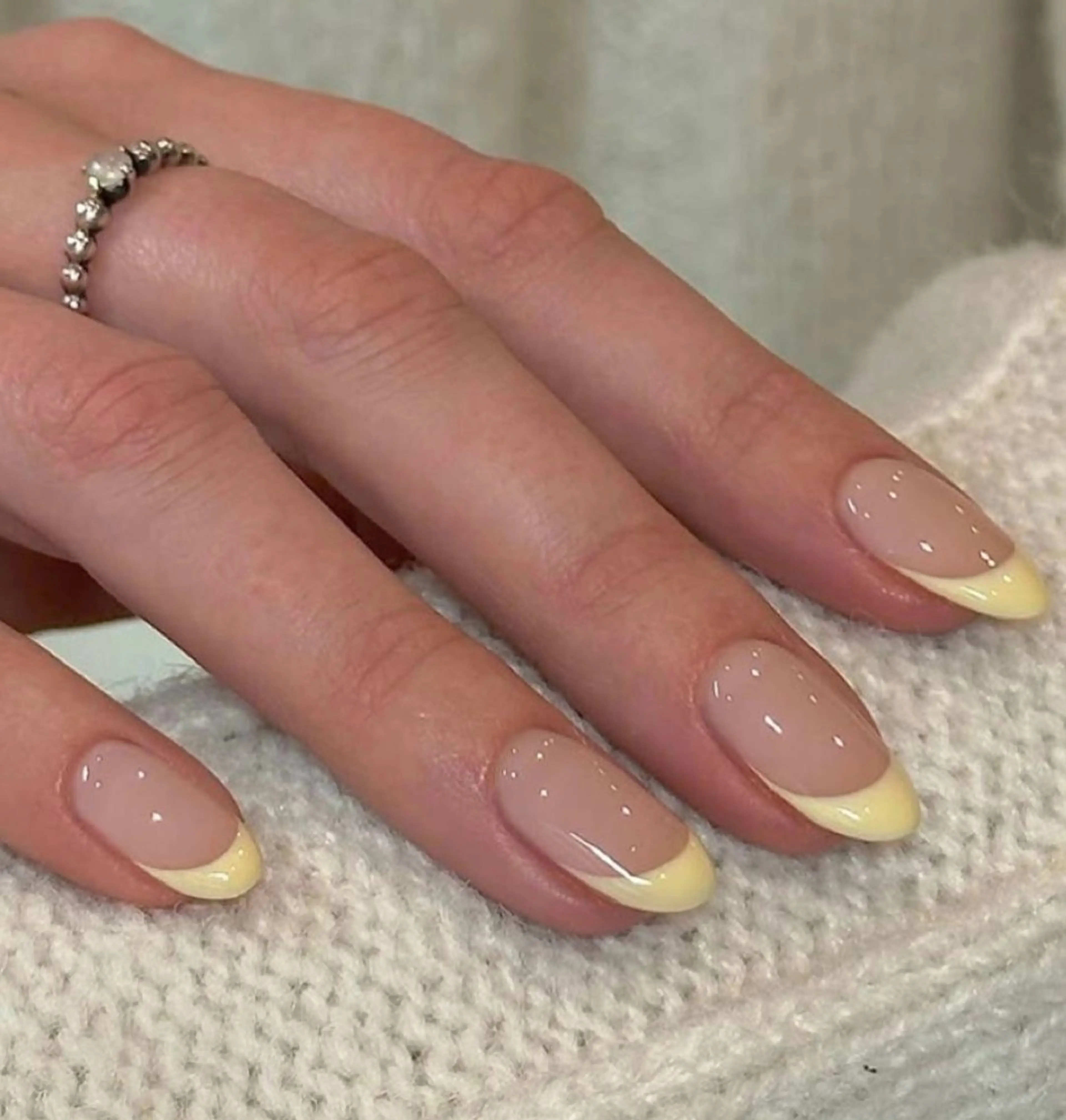 ネイル フレンチネイル ジェルネイル グラデーション 韓国ネイル マグネットネイル 綾瀬 はるのネイルデザイン