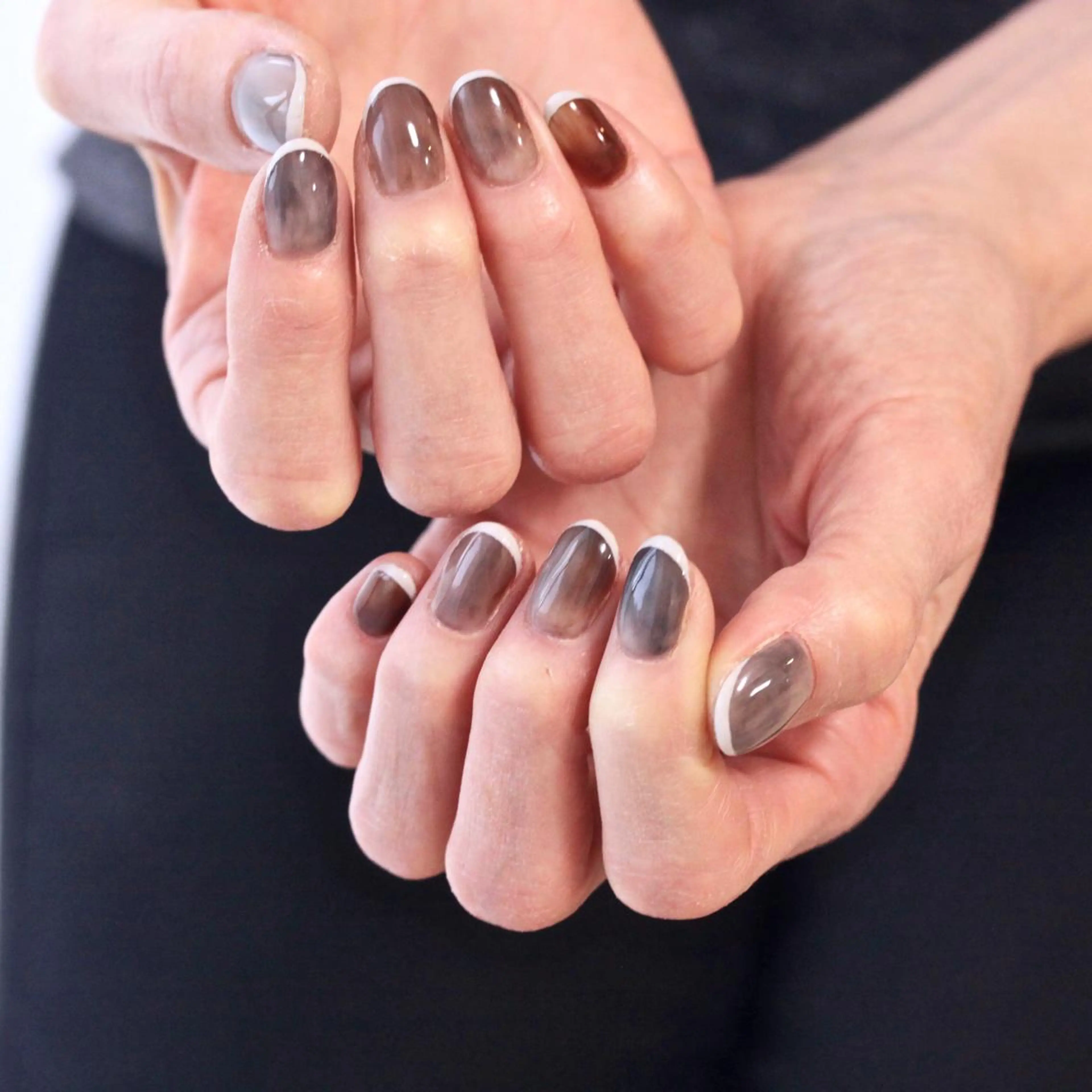 ネイル アートネイル Elio所属・Elio 国泰寺のネイルデザイン