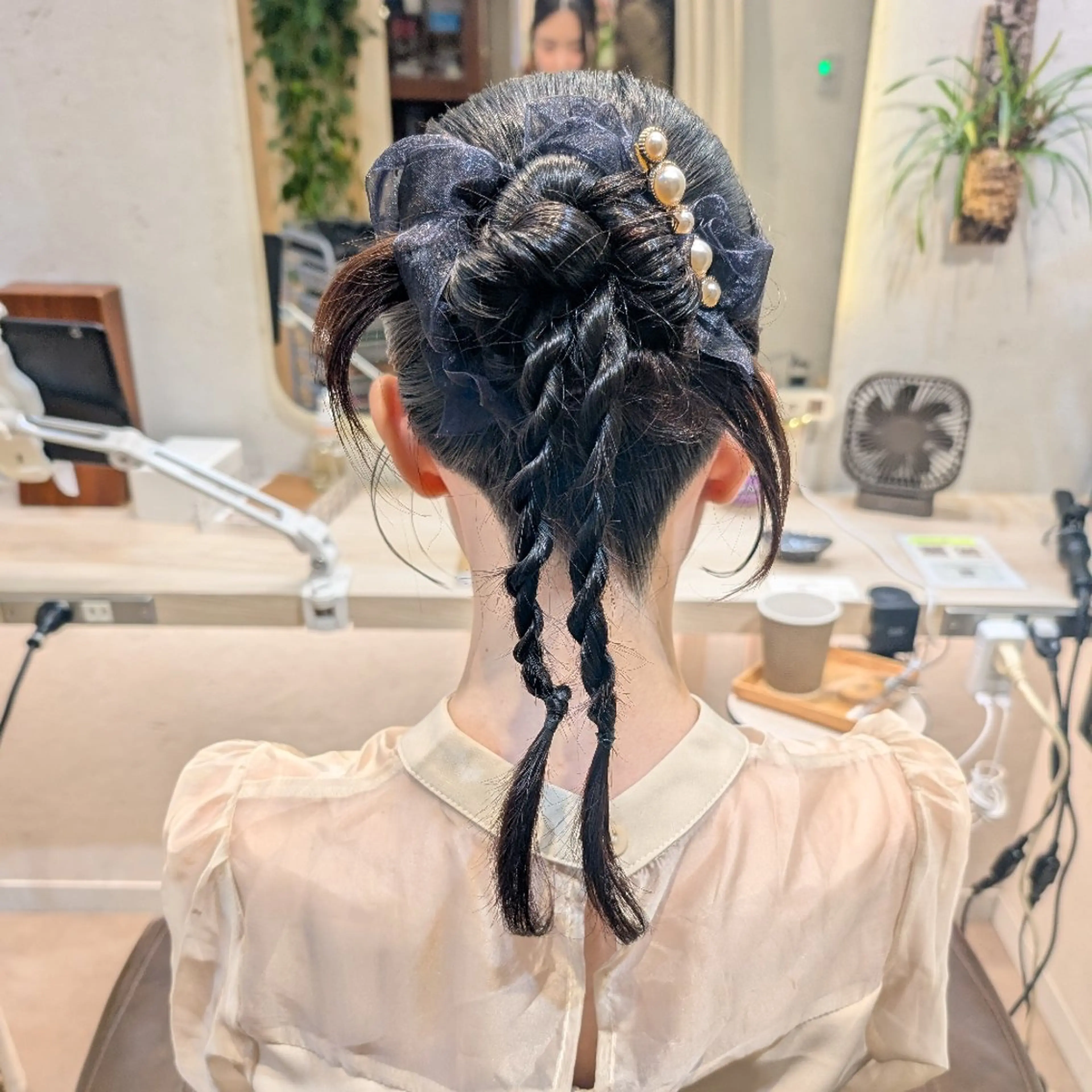 ミディアム ヘアアレンジ ヘアセット koto💭 コトのヘアスタイル