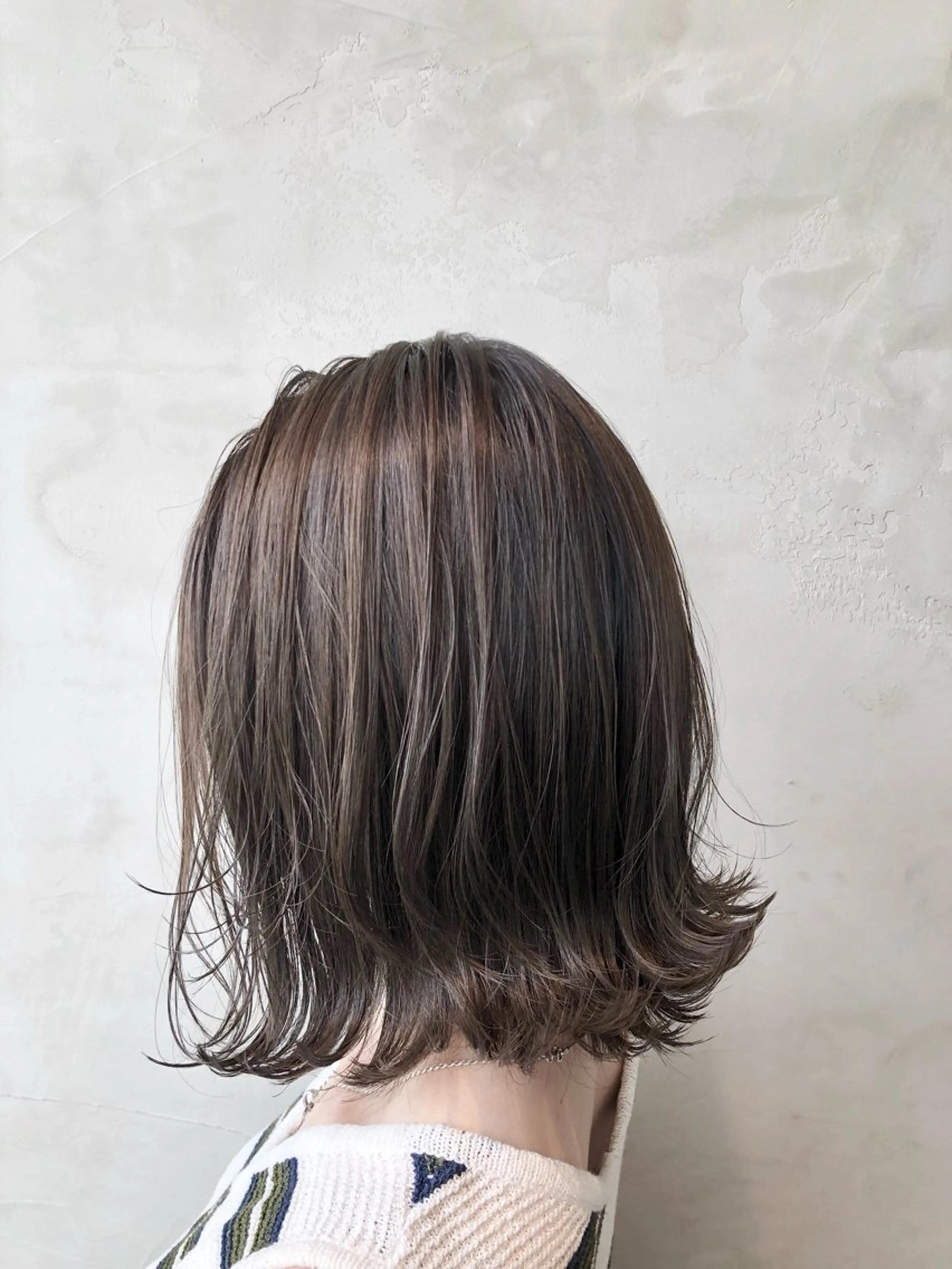 ミディアム カラー un. Misakiのヘアスタイル